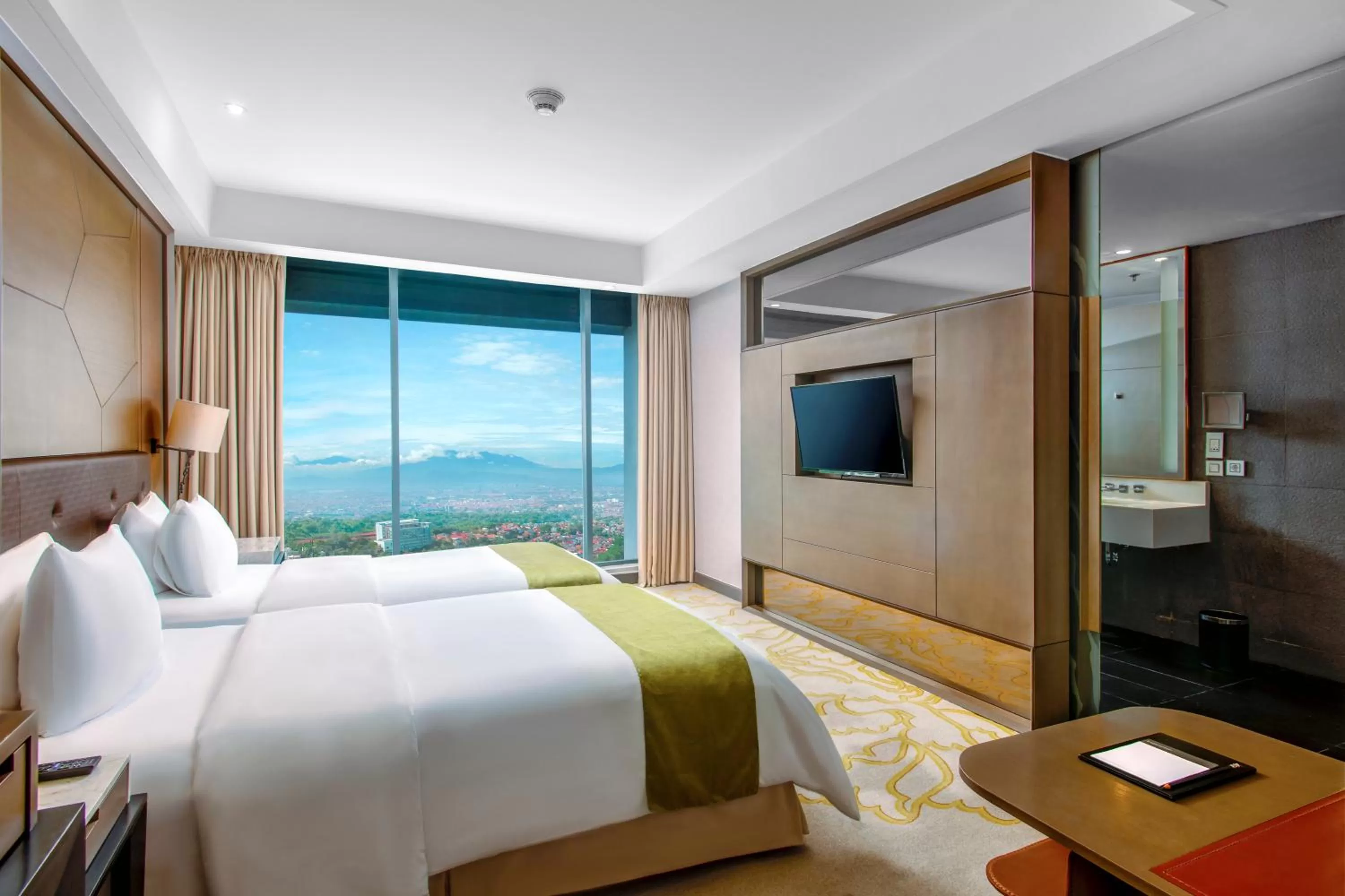 Bedroom, Bed in InterContinental Bandung Dago Pakar by IHG