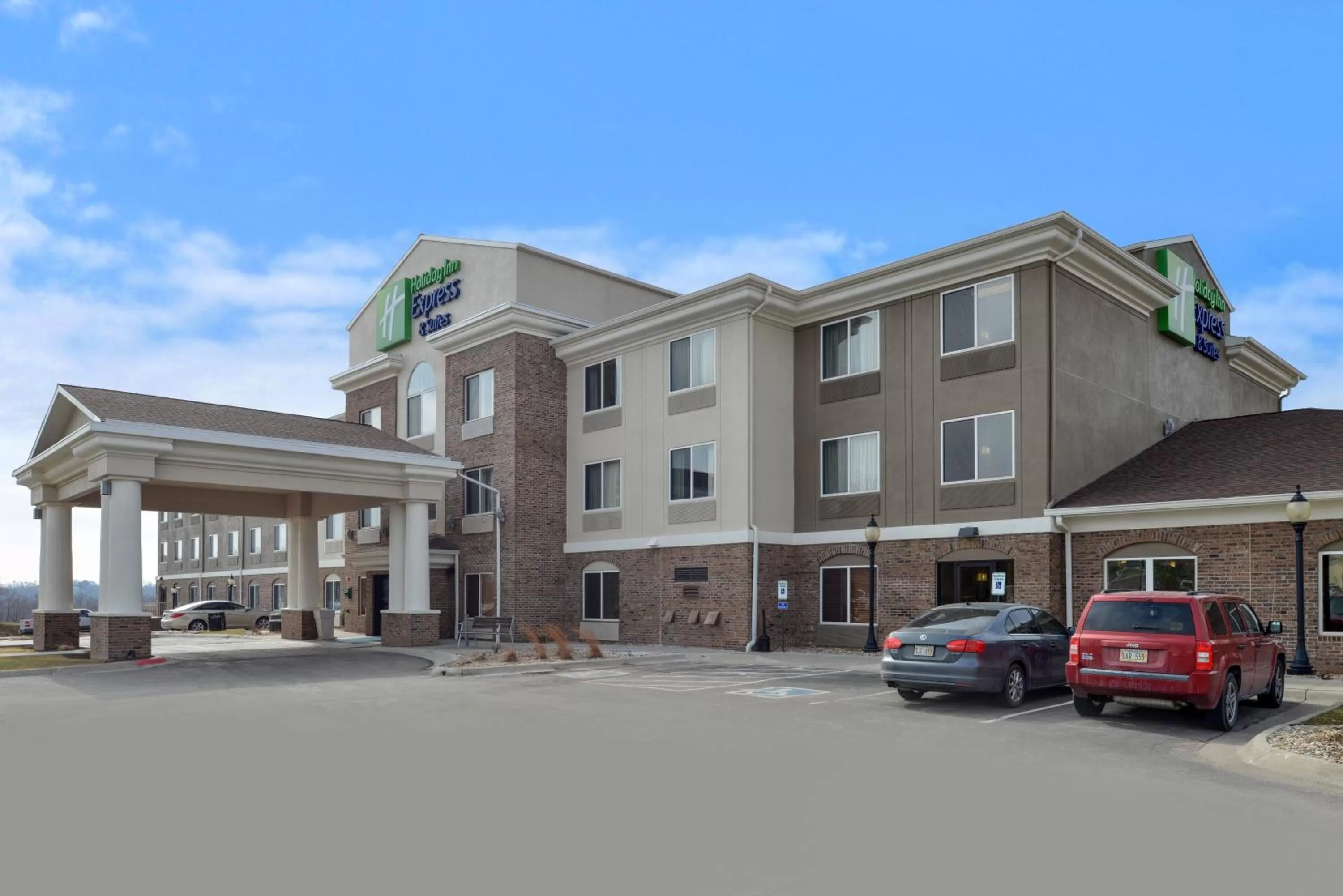 Property building in Holiday Inn Express Hotel & Suites Omaha West by IHG
