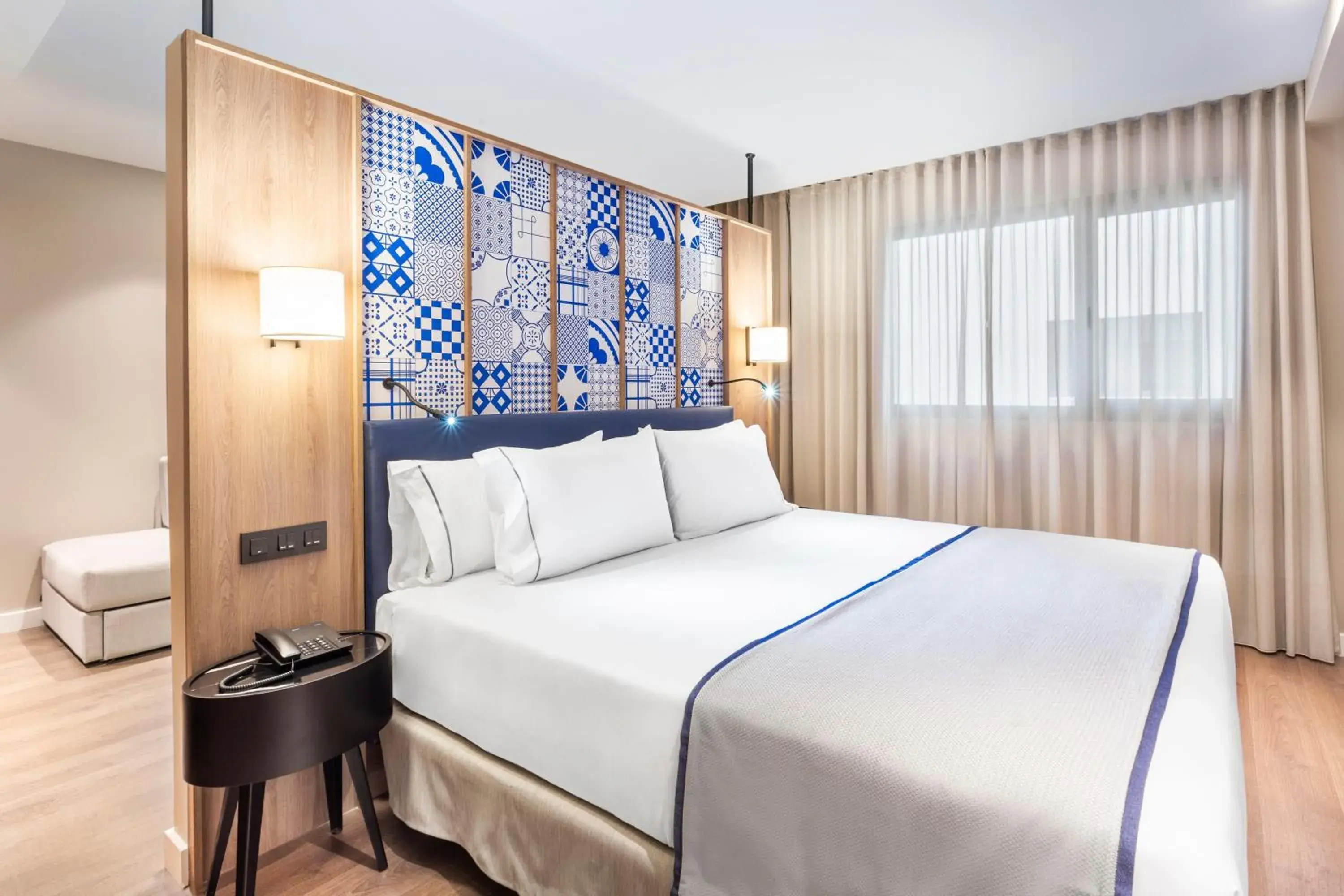 Photo of the whole room, Bed in Eurostars Guadalquivir