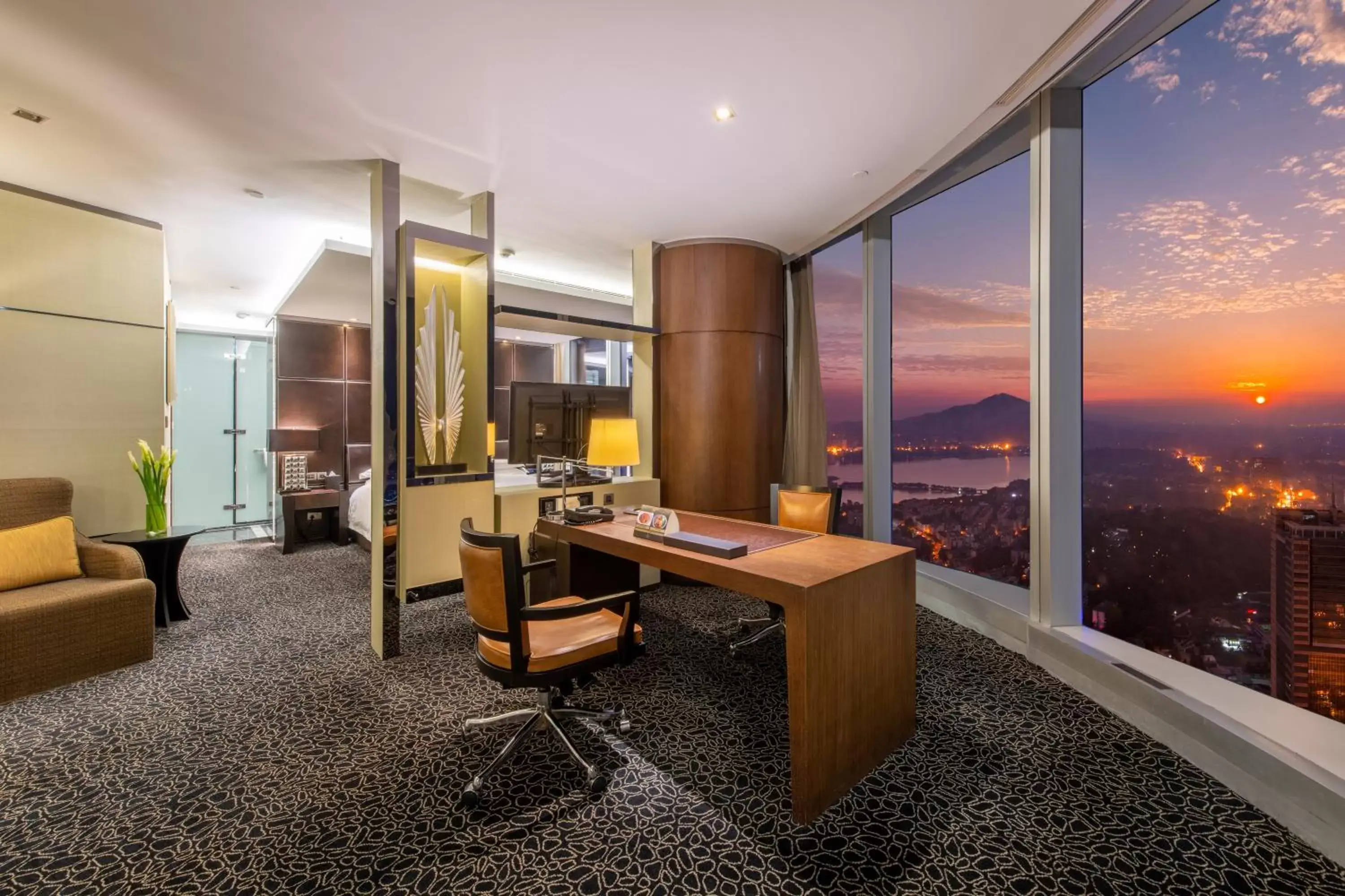 Seating area in InterContinental Nanjing, an IHG Hotel