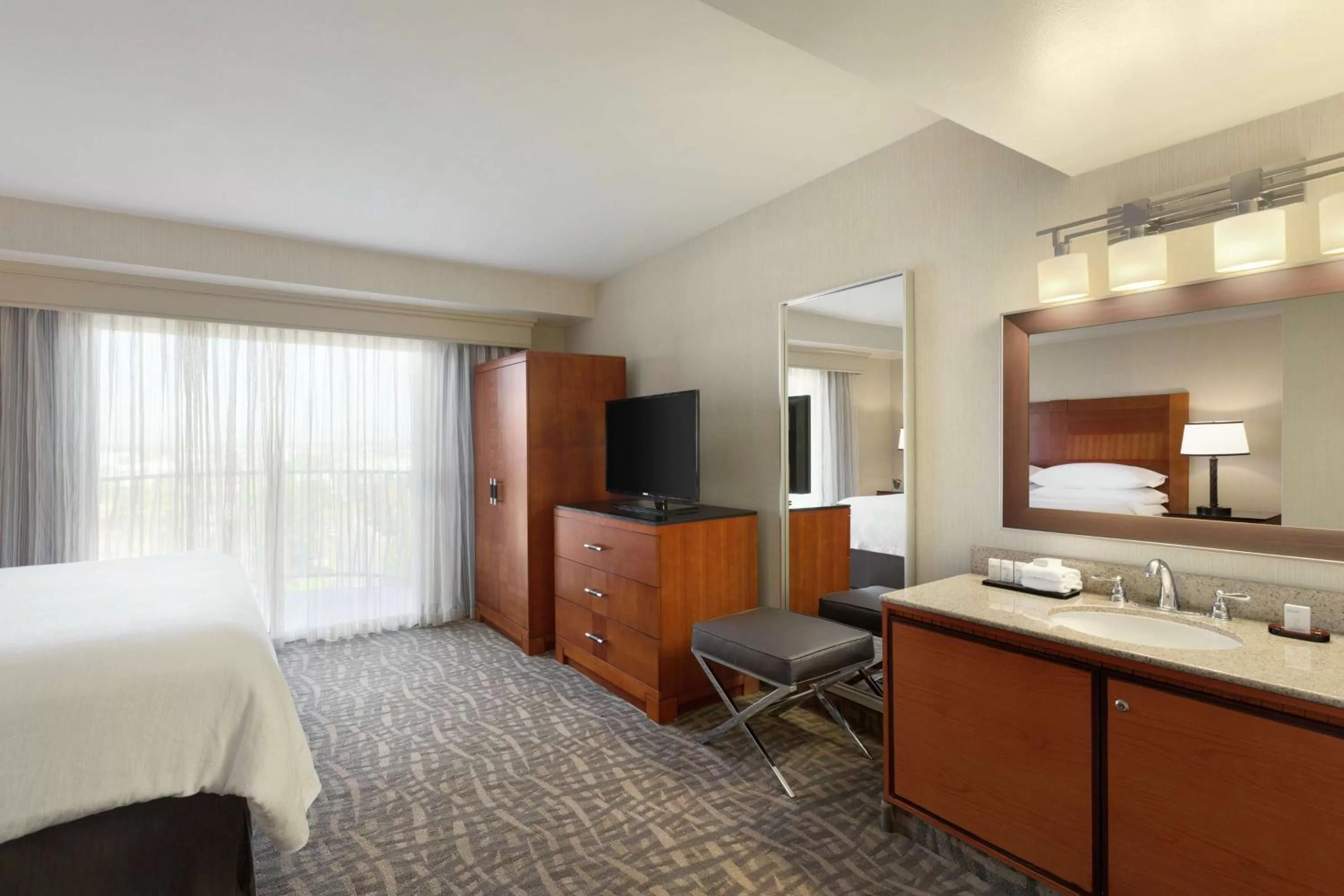 Bedroom, Bed in Embassy Suites by Hilton Santa Ana Orange County Airport