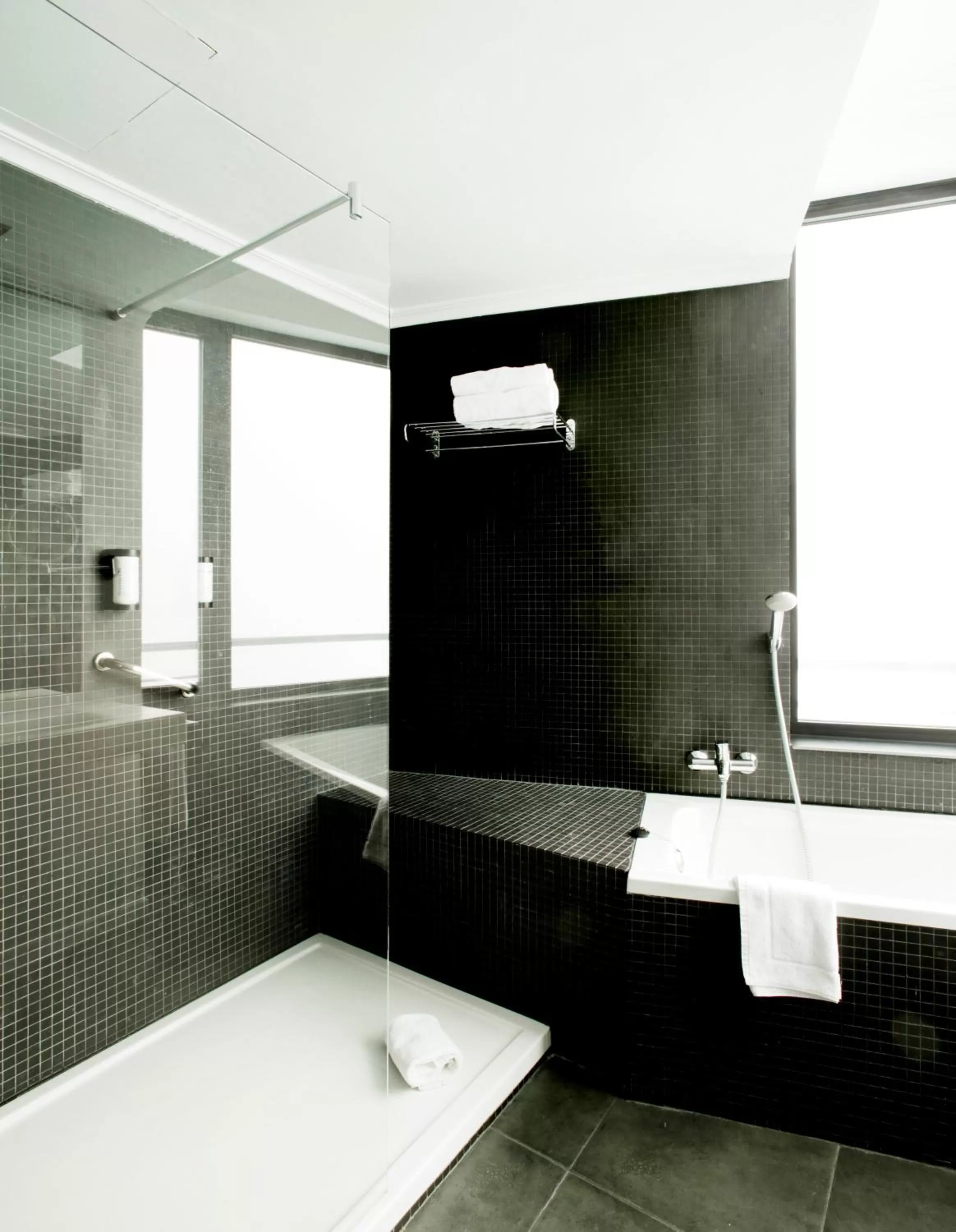 Bathroom in Hotel Alimara