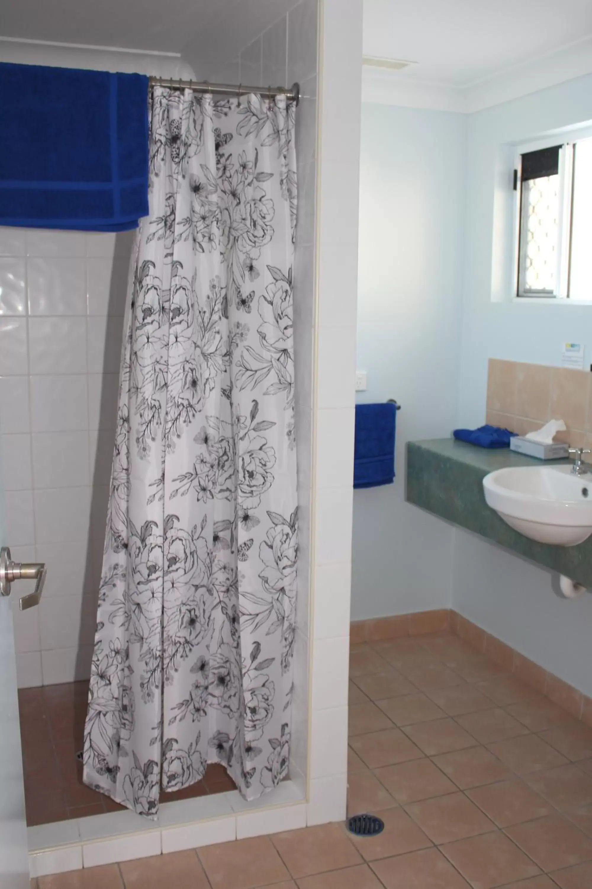 Shower, Bathroom in TI Motel Torres Strait