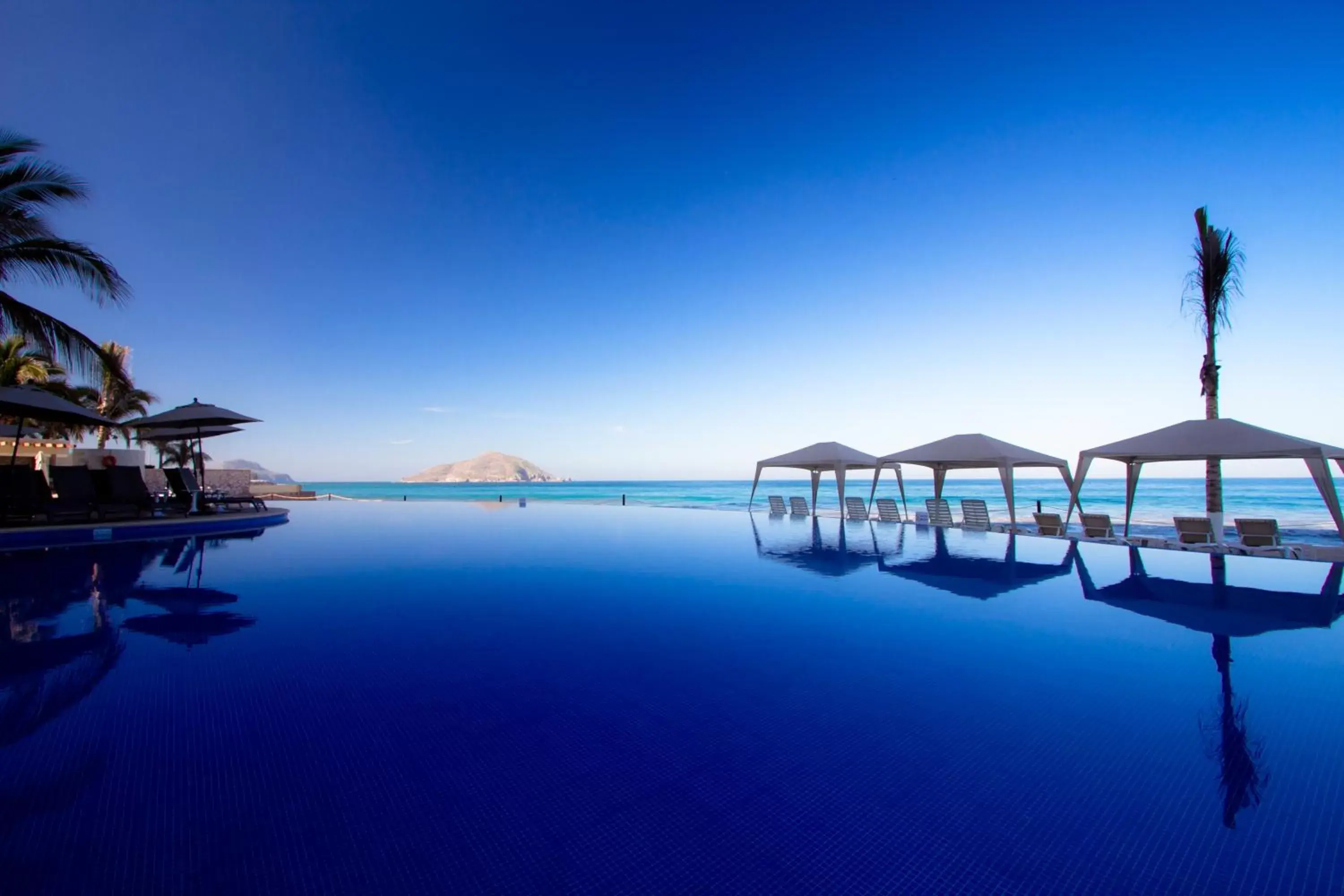 Swimming Pool in Park Royal Beach Mazatlán