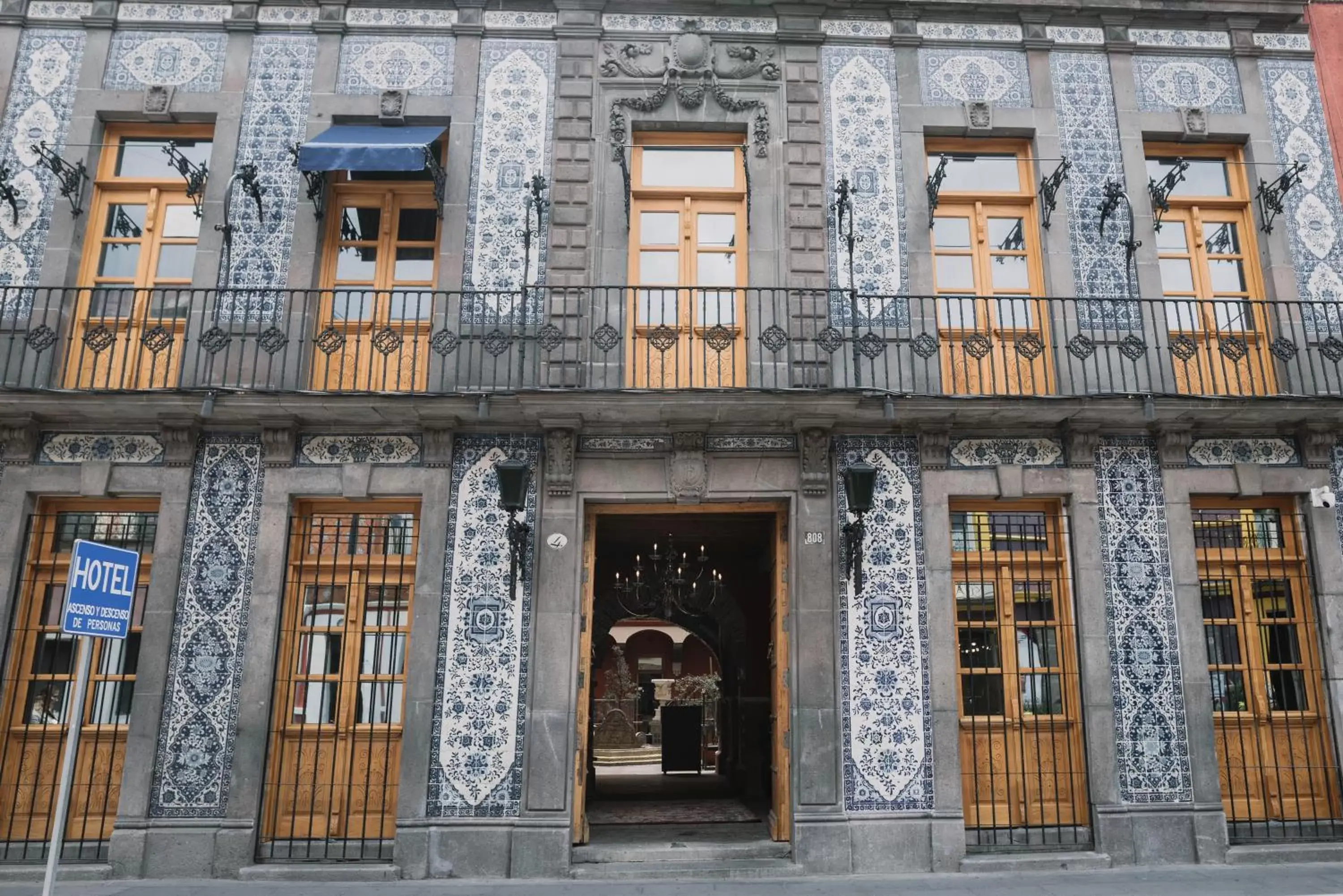 Facade/entrance, Property Building in Casa Azulai Puebla Hotel Boutique