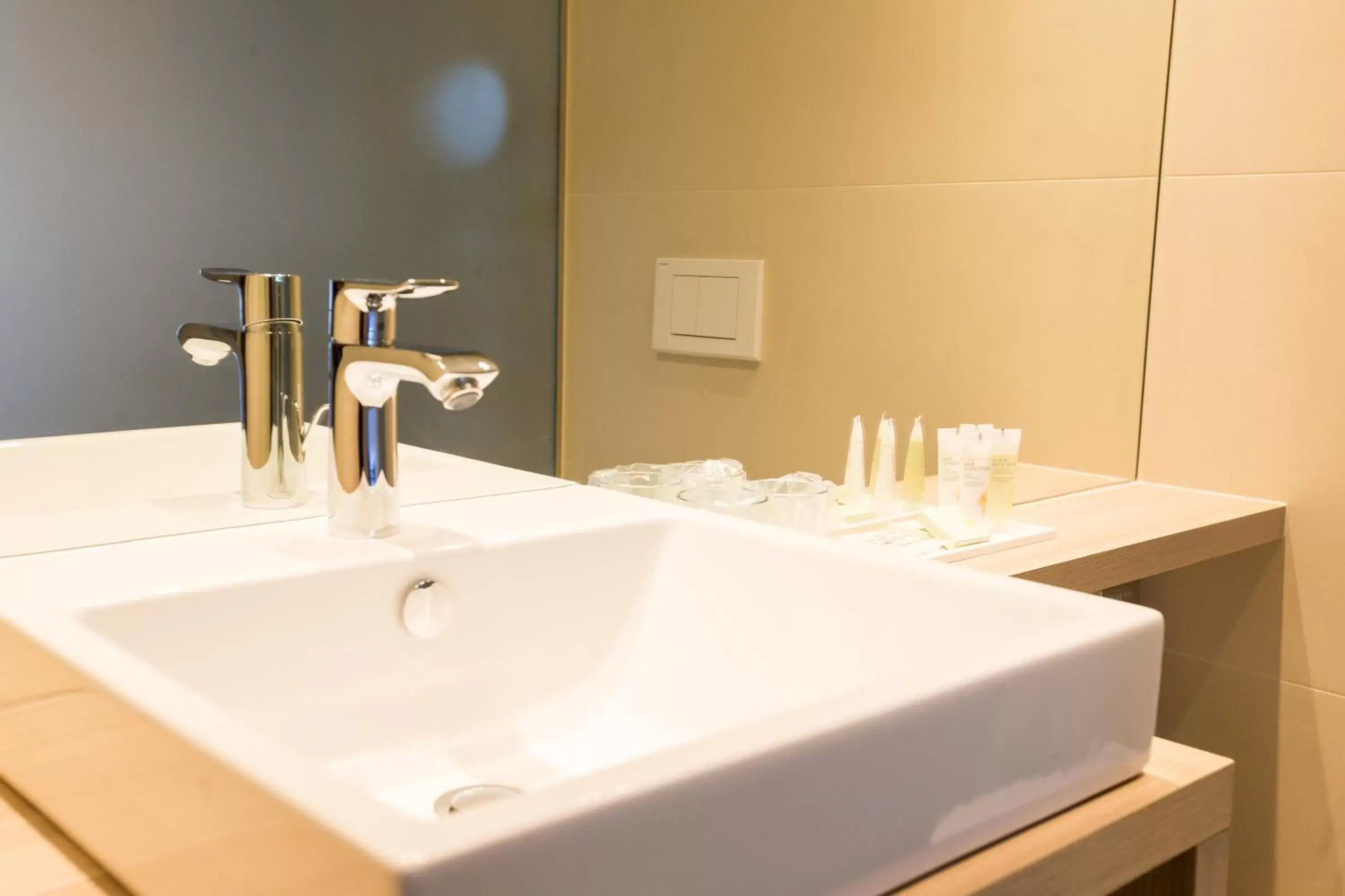 Bathroom in Hôtel des Voyageurs Boutique