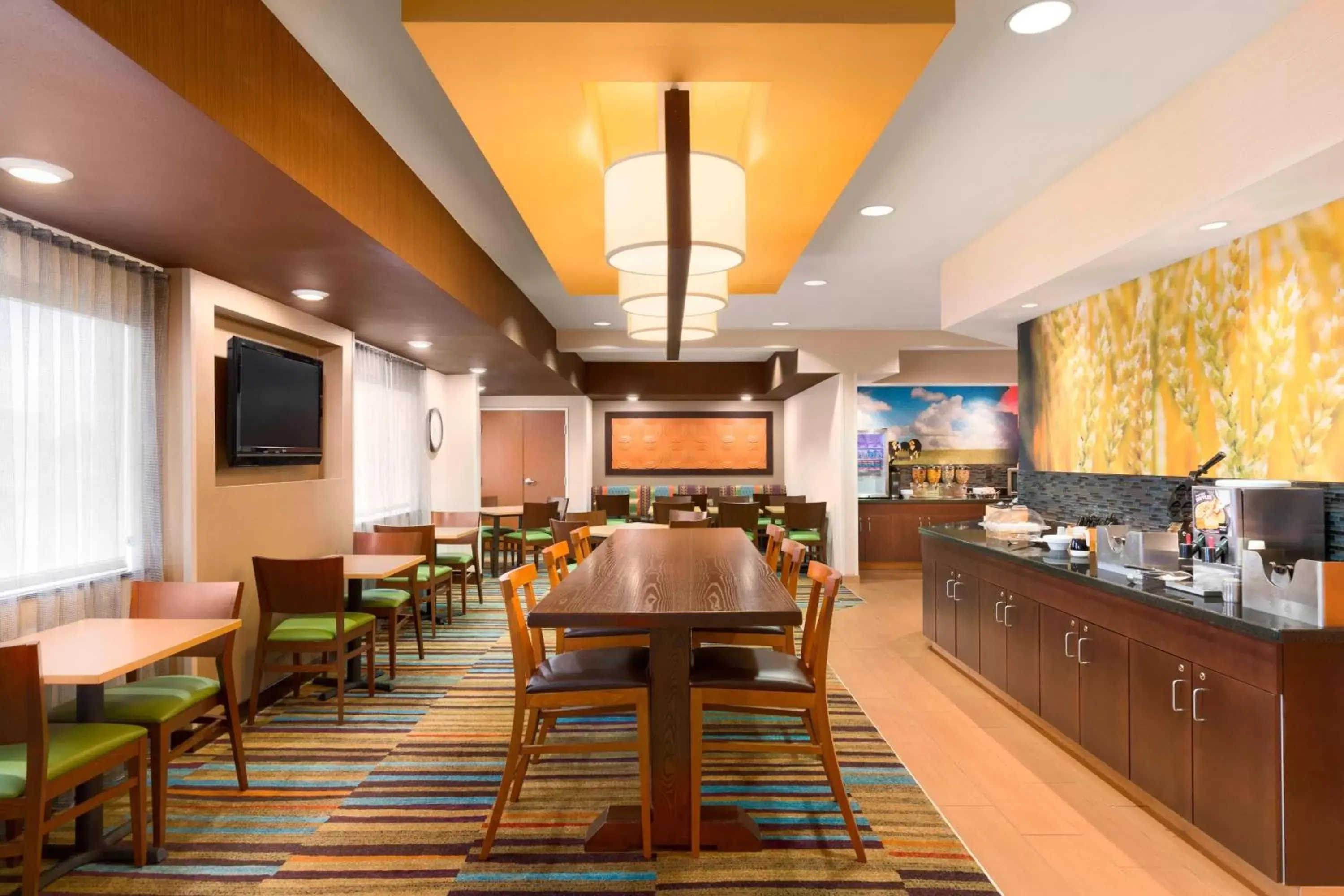 Breakfast, Restaurant/Places to Eat in Fairfield Inn & Suites Saginaw