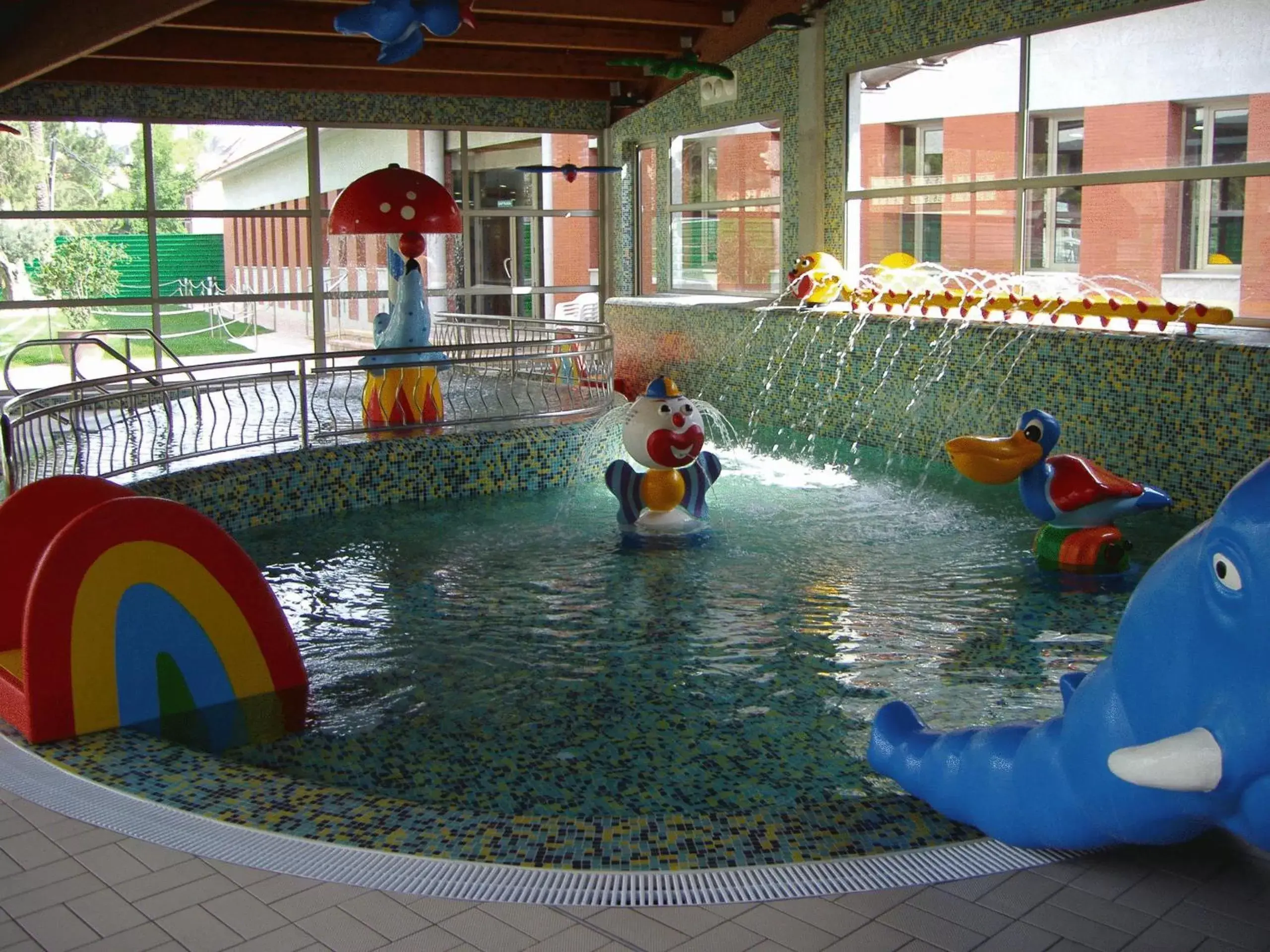Kids's club, Swimming Pool in Balneario de Archena - Hotel Levante