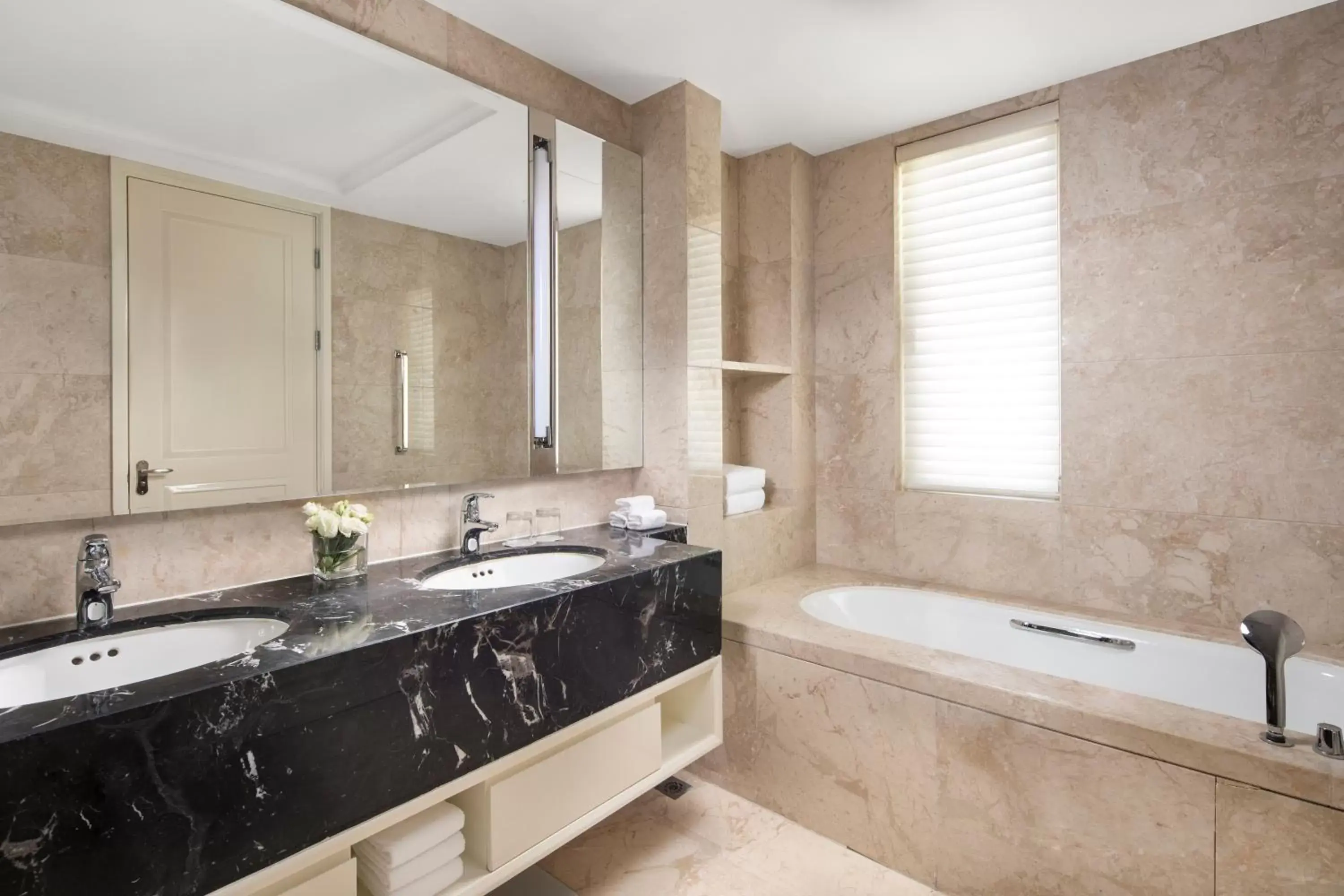 Bathroom in Zhejiang Taizhou Marriott Hotel