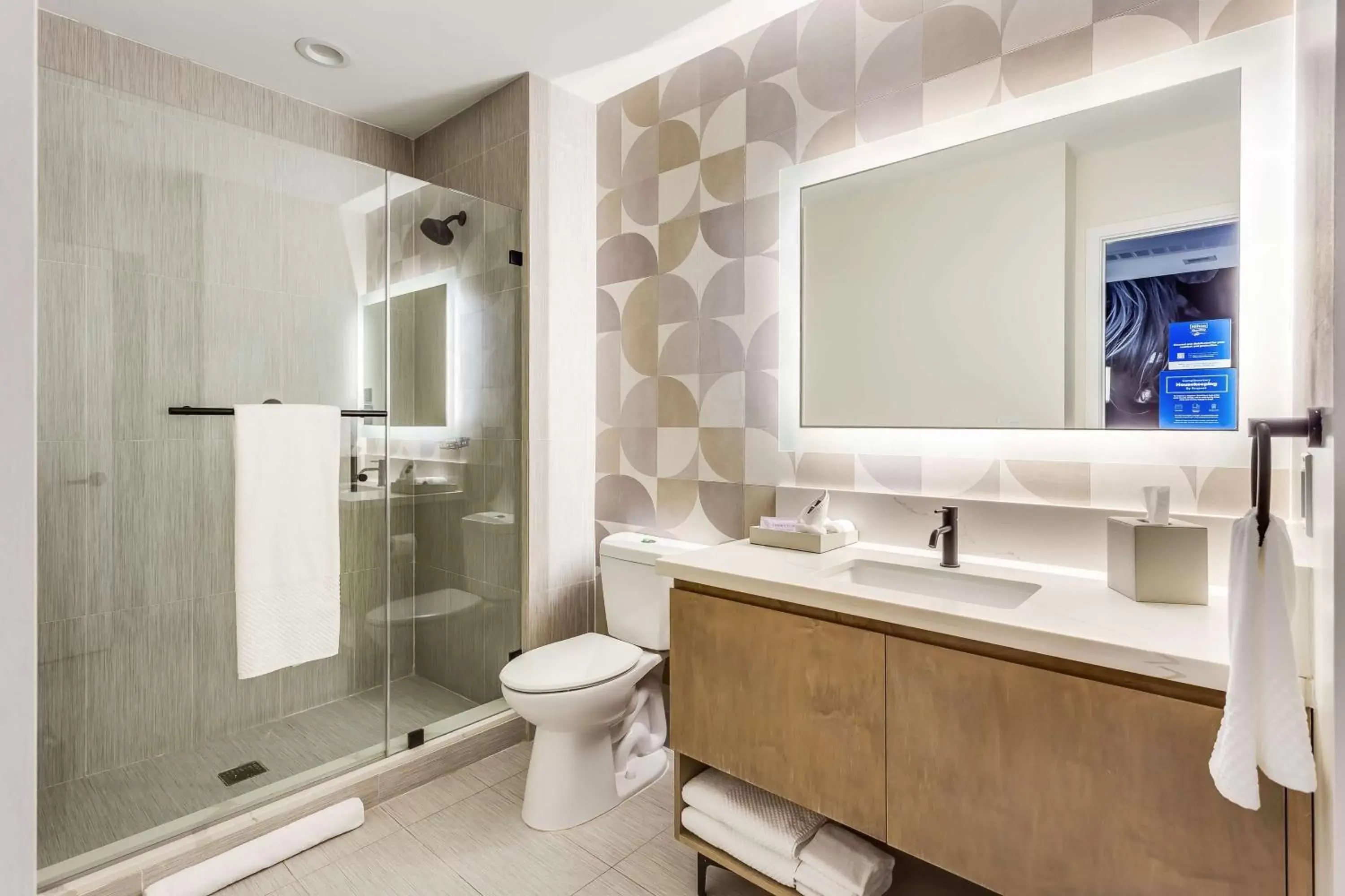 One-Bedroom King Suite with Kitchenette in SERENA Hotel Aventura Miami, Tapestry Collection by Hilton One-Bedroom King Suite with Kitchenette in SERENA Hotel Aventura Miami, Tapestry Collection by Hilton