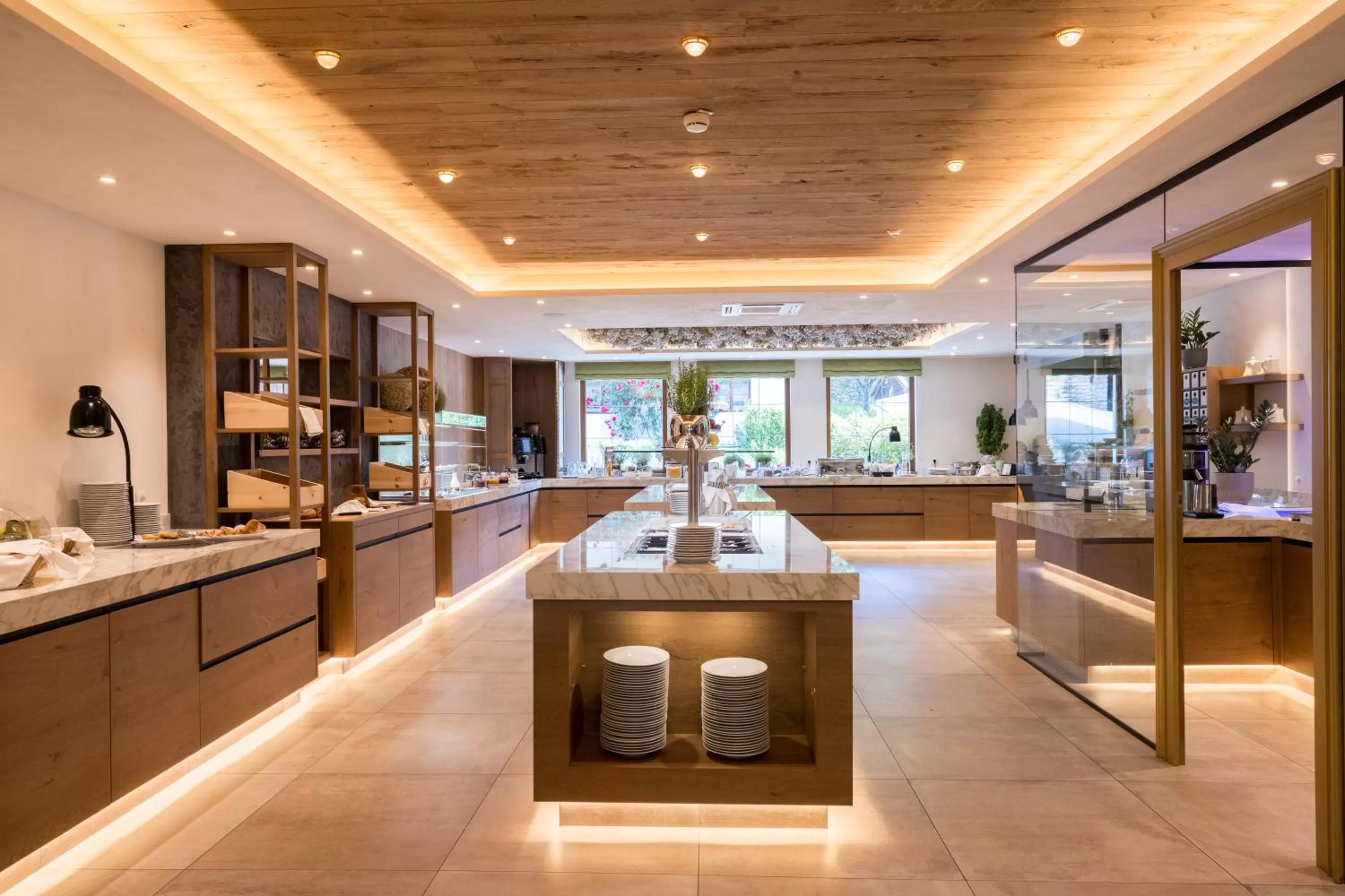 Buffet breakfast, Restaurant/Places to Eat in Natur & Spa Resort "Der Alpbacherhof" Superior