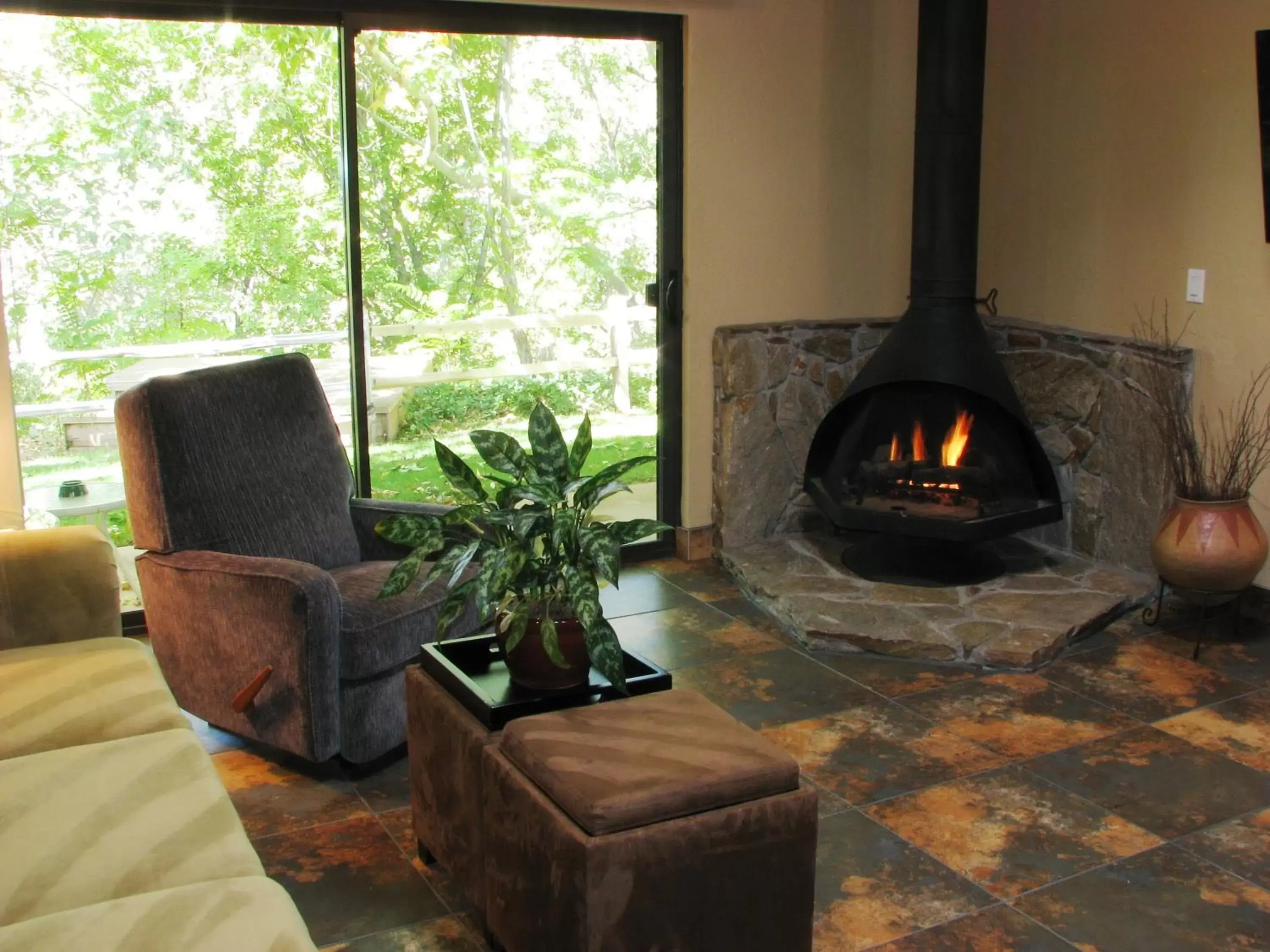 Communal lounge/ TV room, Seating Area in Villas at Poco Diablo, a VRI resort