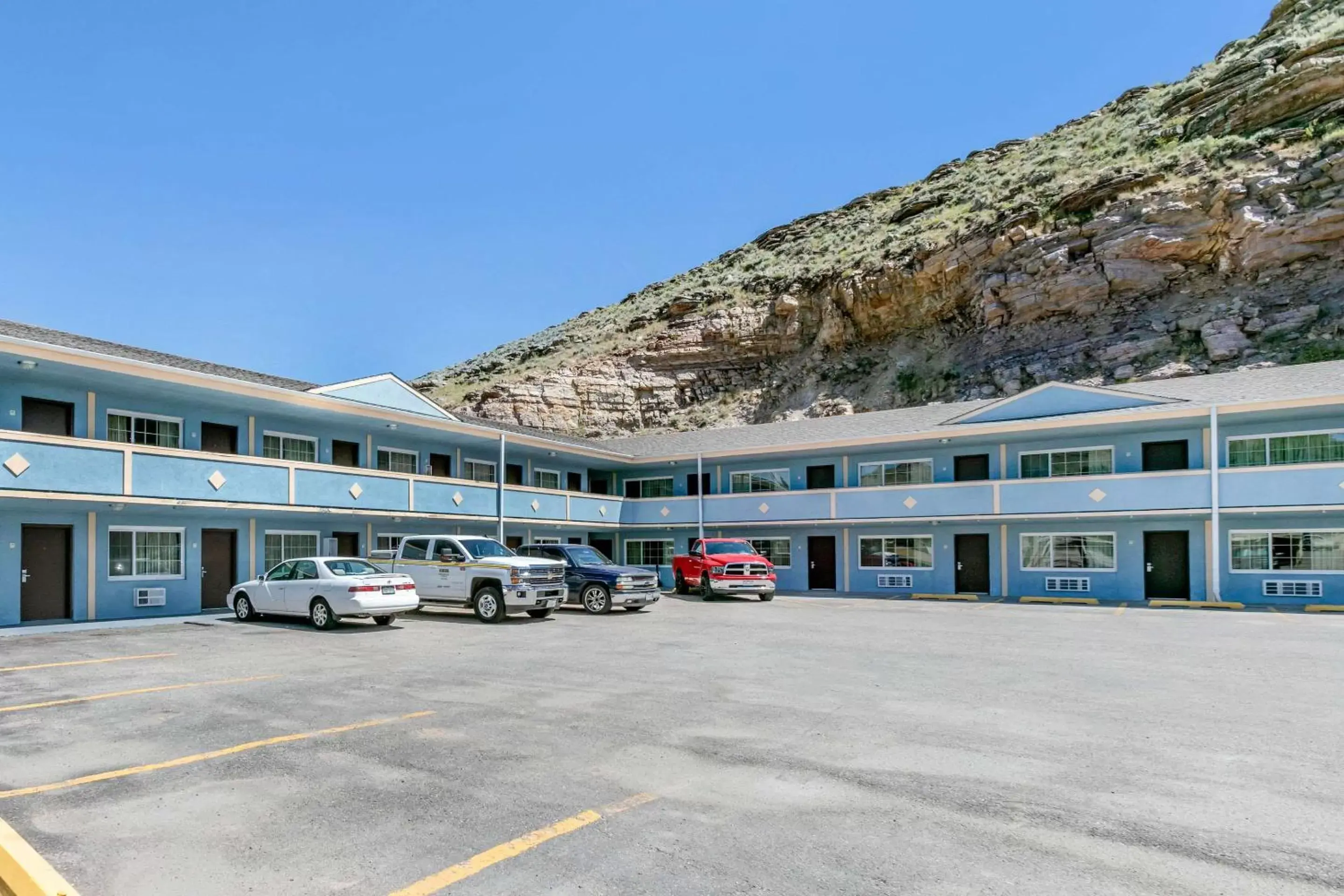 Property building in Rodeway Inn Rawlins Property building in Rodeway Inn Rawlins