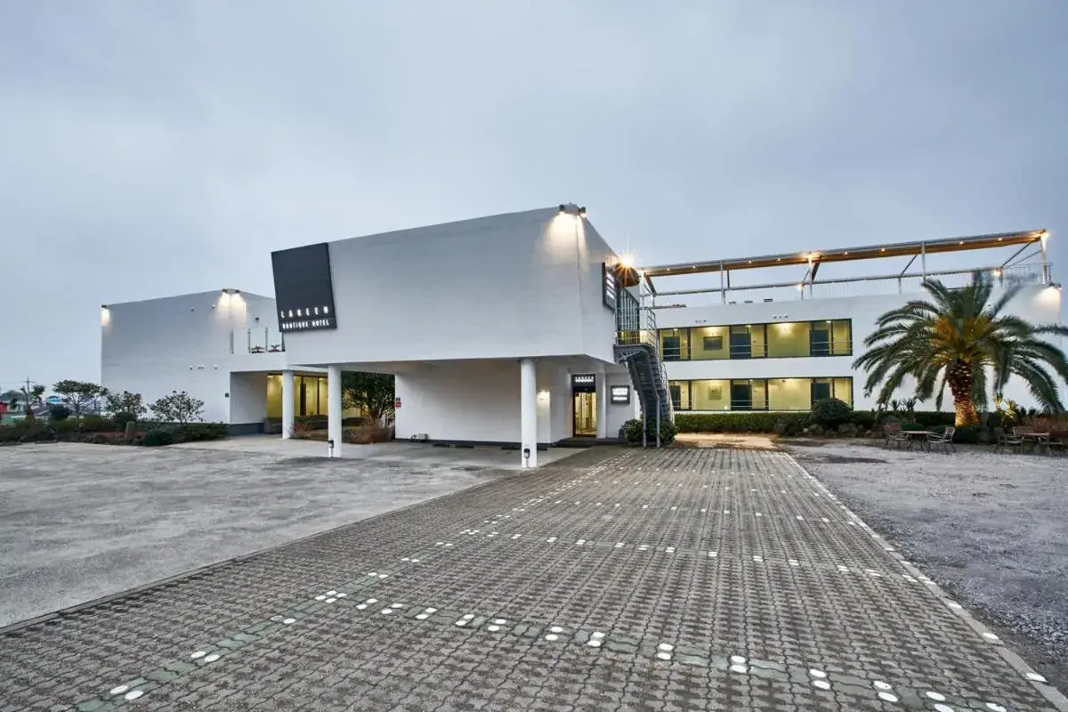 Standard Double Room in Lareem Boutique Hotel Standard Double Room in Lareem Boutique Hotel