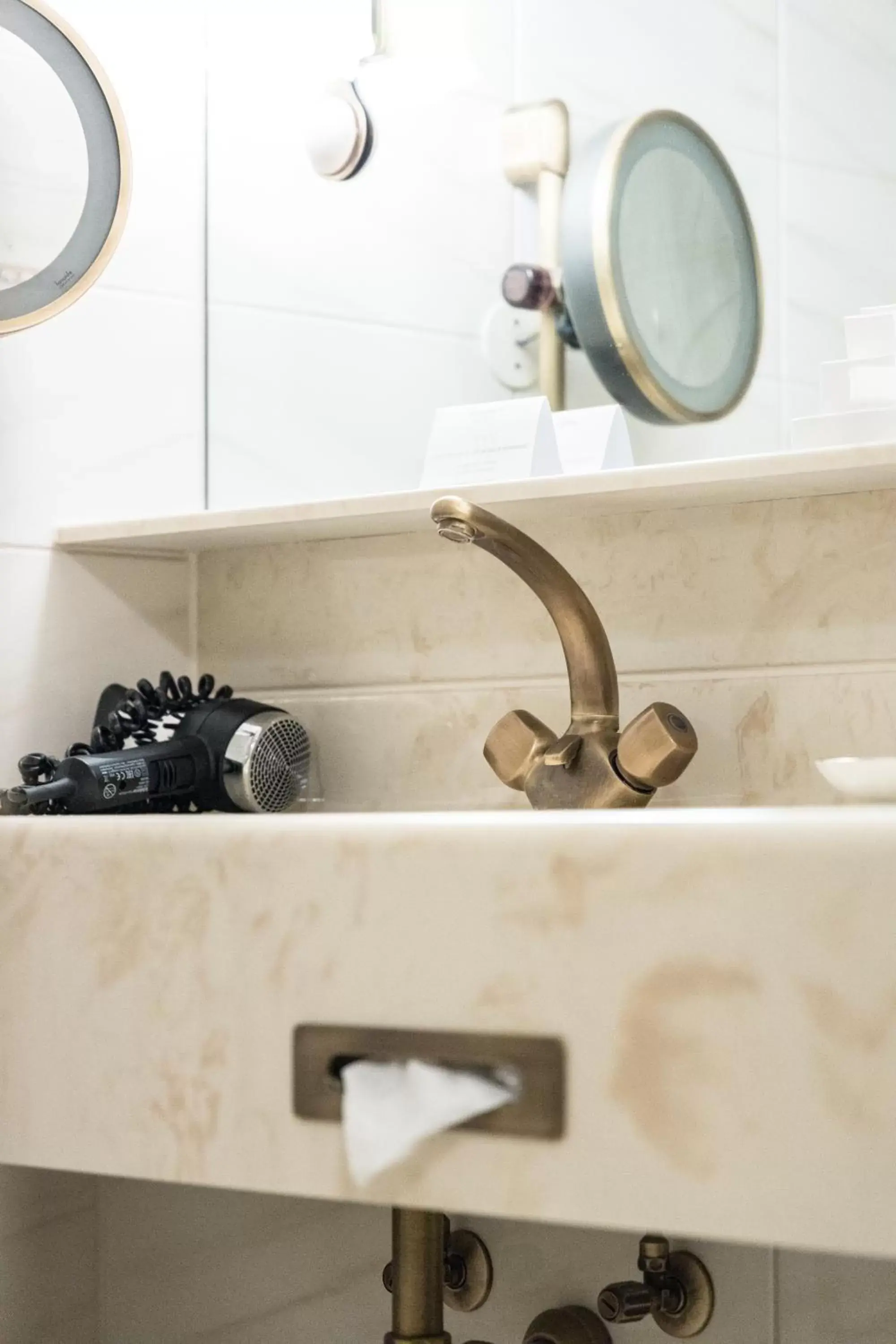 Photo of the whole room, Bathroom in Pfefferkorn's Hotel