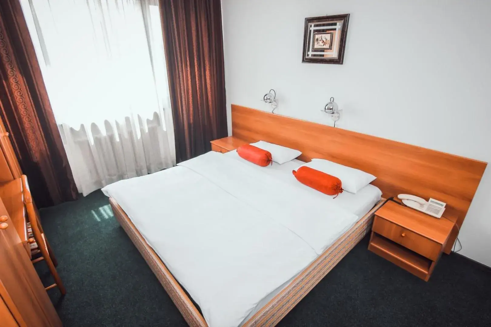 Bedroom, Bed in Hotel Grand