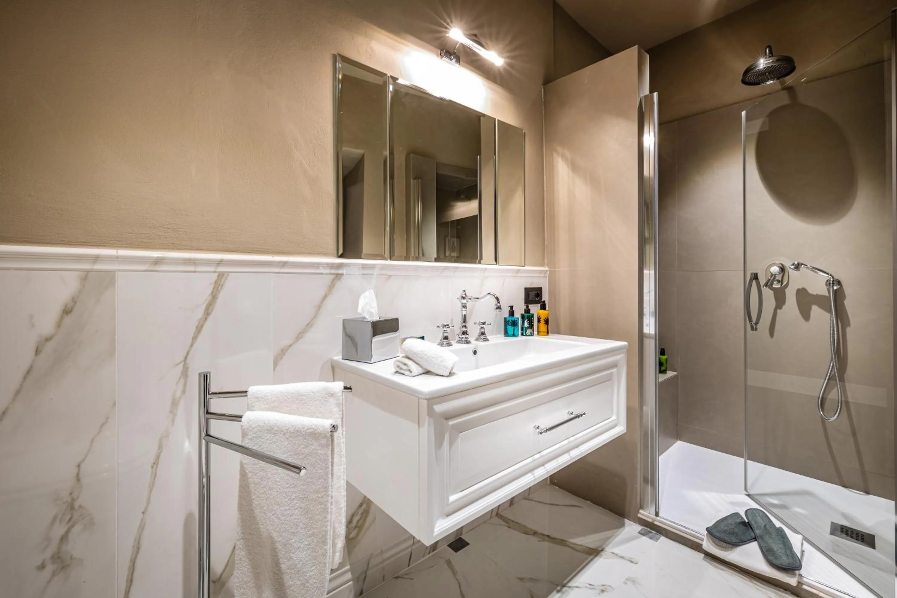 Bathroom in Palazzo Bianca Cappello Residenza d'Epoca