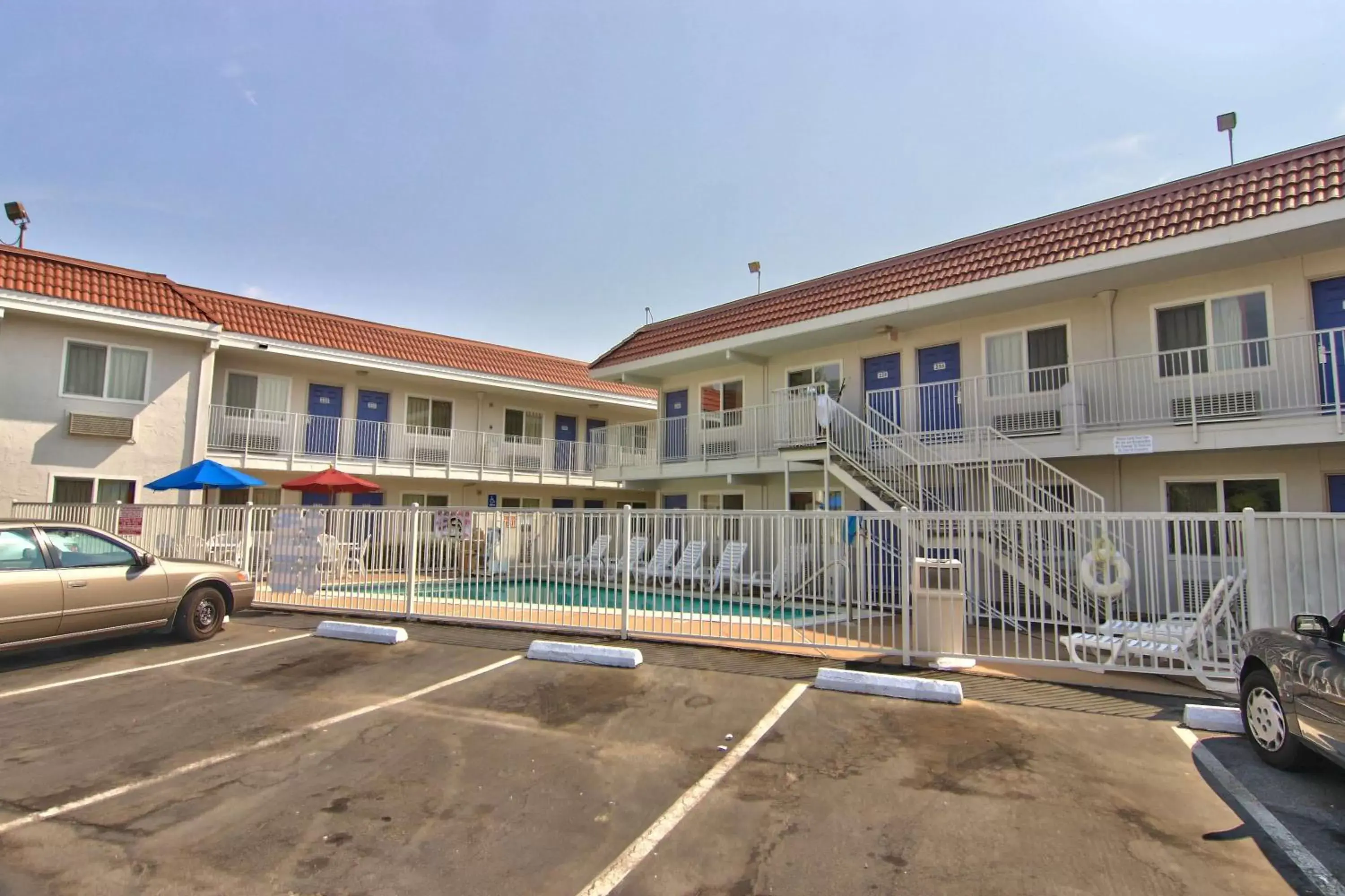 Property Building in Motel 6-Sacramento, CA - Old Sacramento North