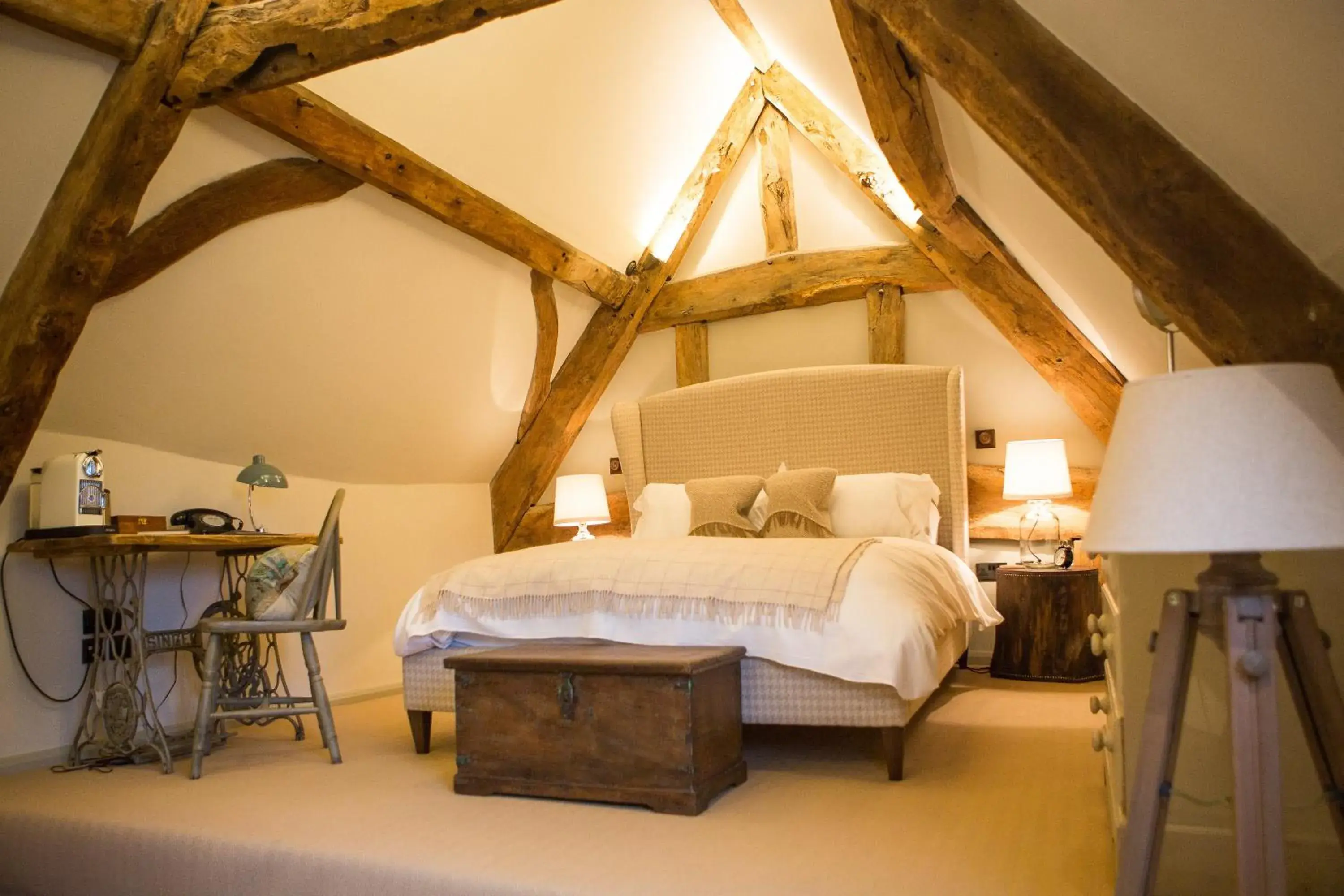 Bedroom, Bed in The Porch House