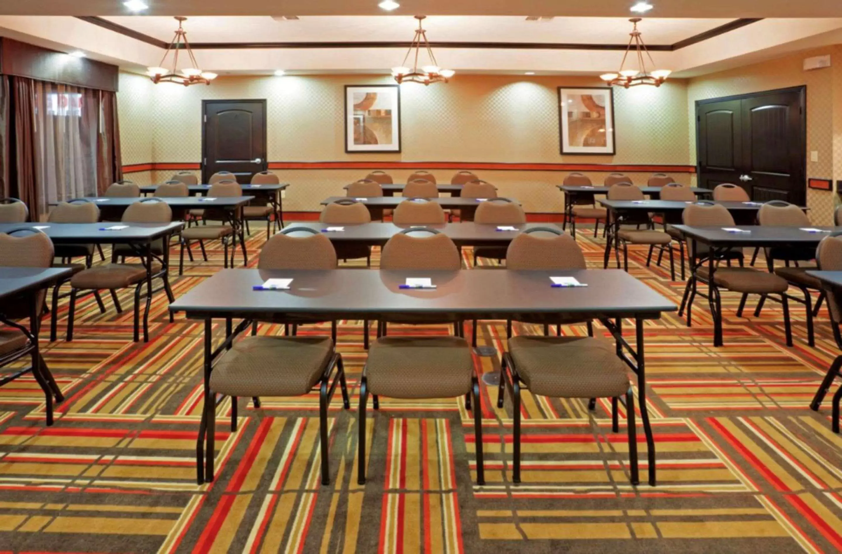On site, Restaurant/Places to Eat in Comfort Inn & Suites Dallas Medical-Market Center