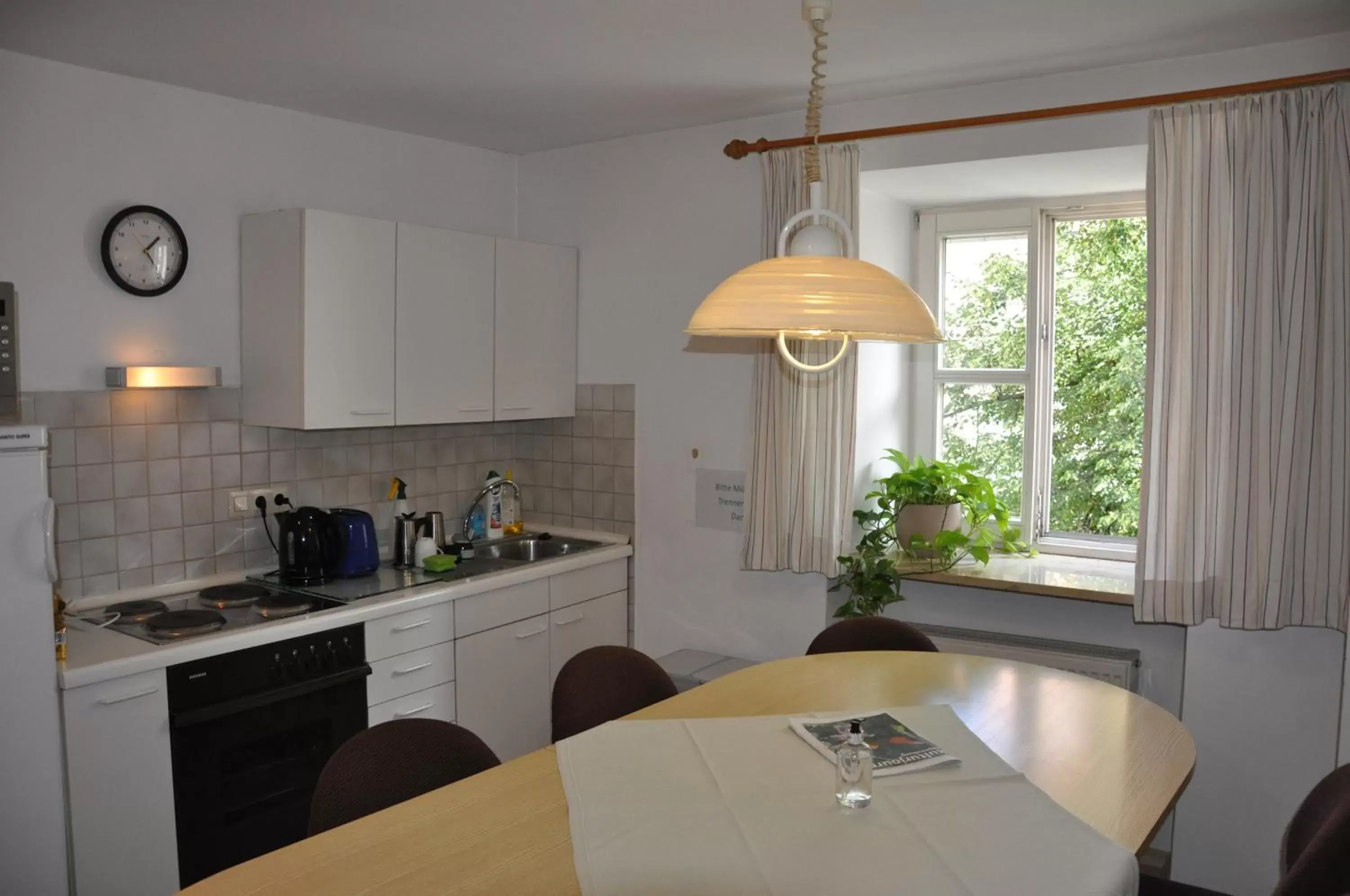 Decorative detail, Kitchen/Kitchenette in Gästehaus der Katholischen Akademie