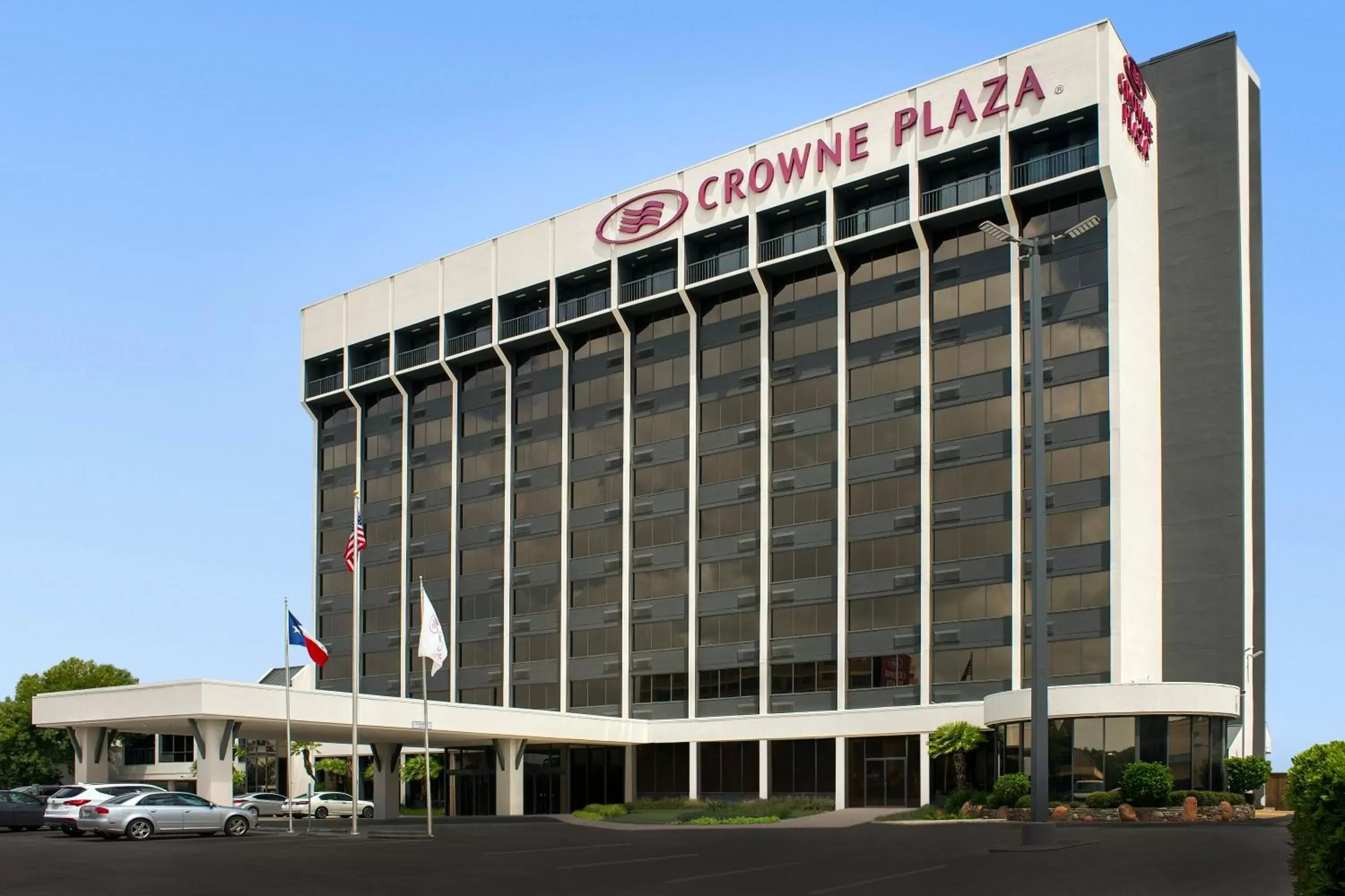 Property Building in Crowne Plaza San Antonio Airport, an IHG Hotel