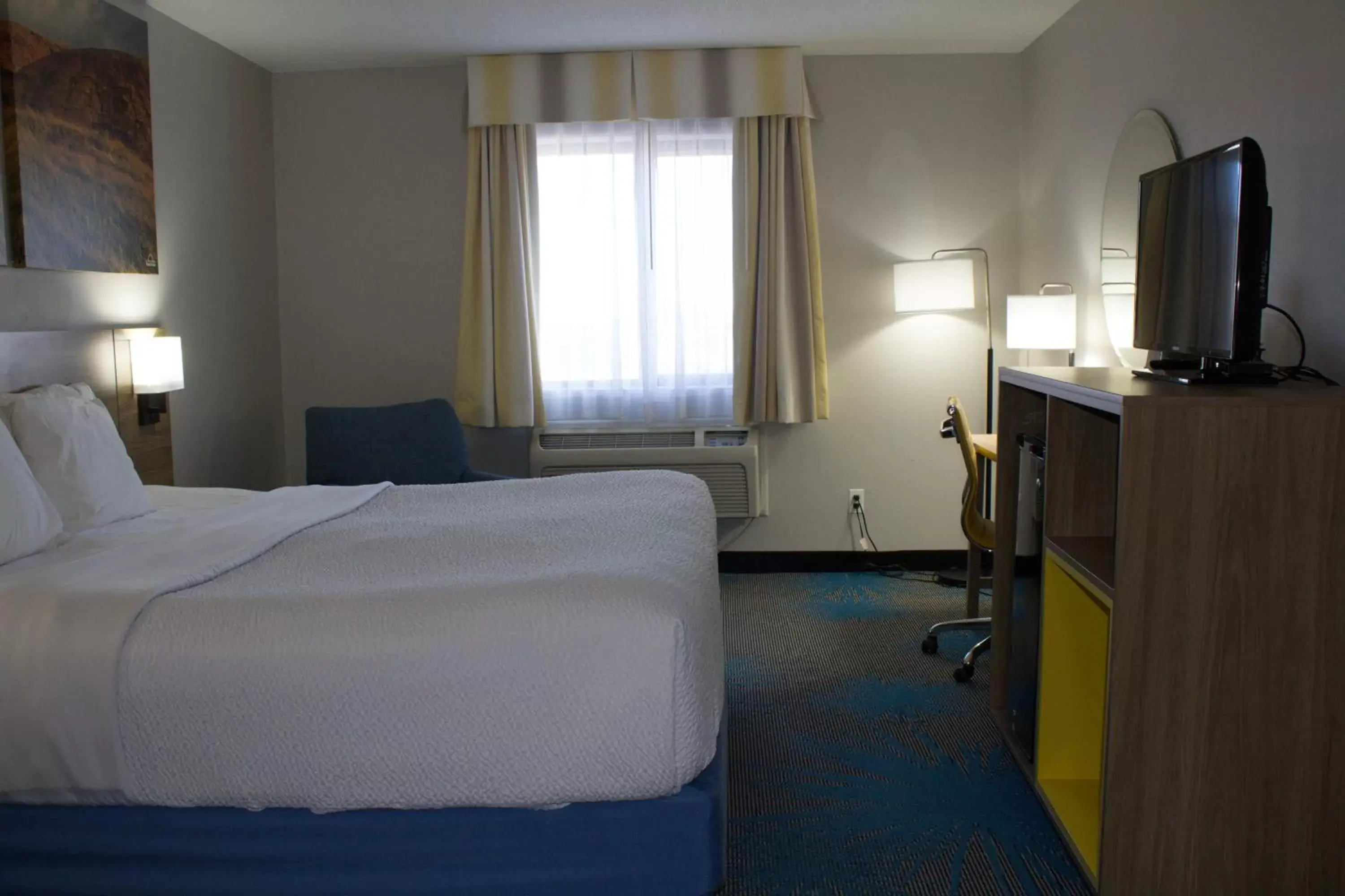 Bed in Days Inn by Wyndham Colby
