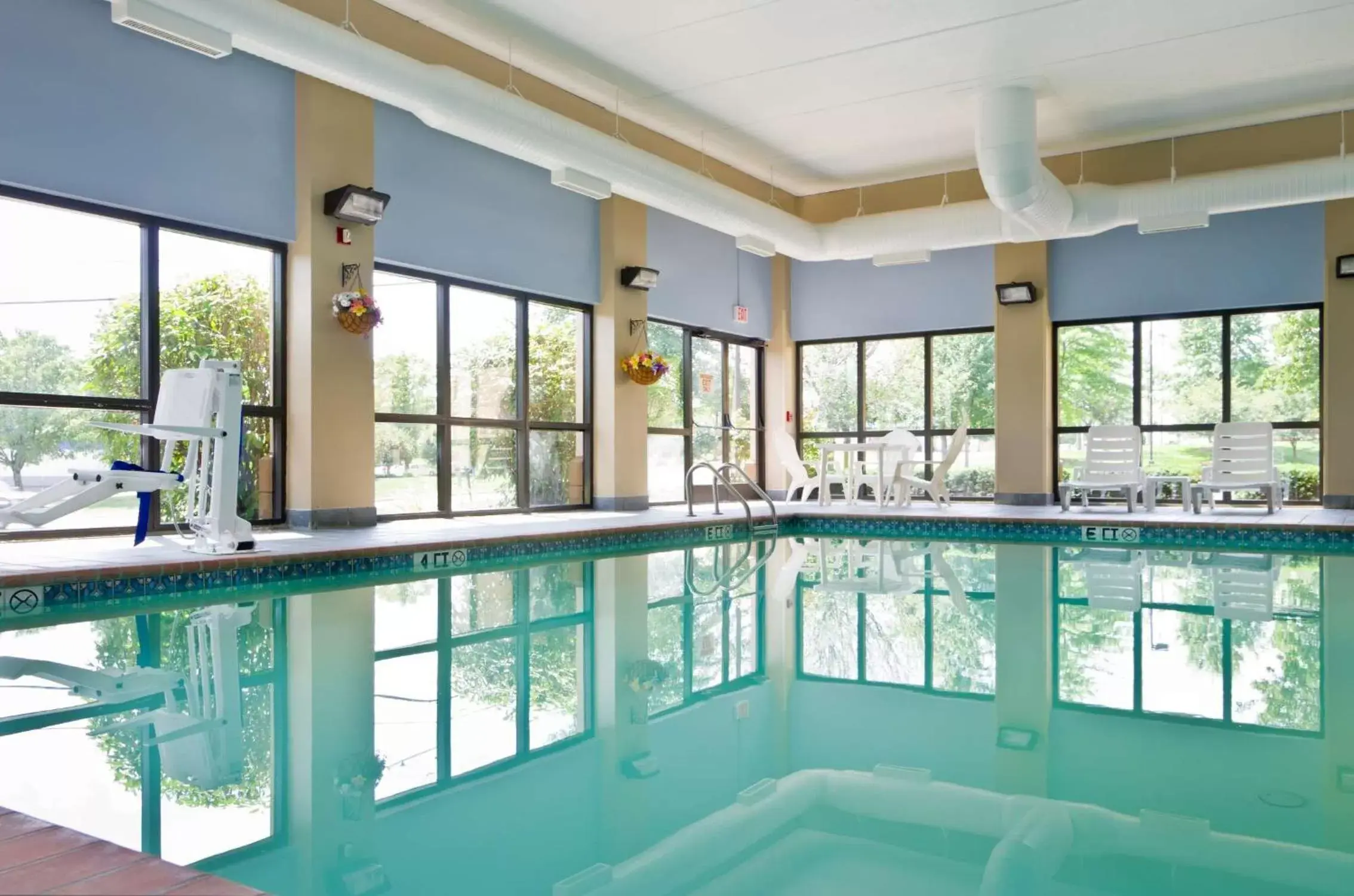 Pool view, Swimming Pool in Hampton Inn Wooster