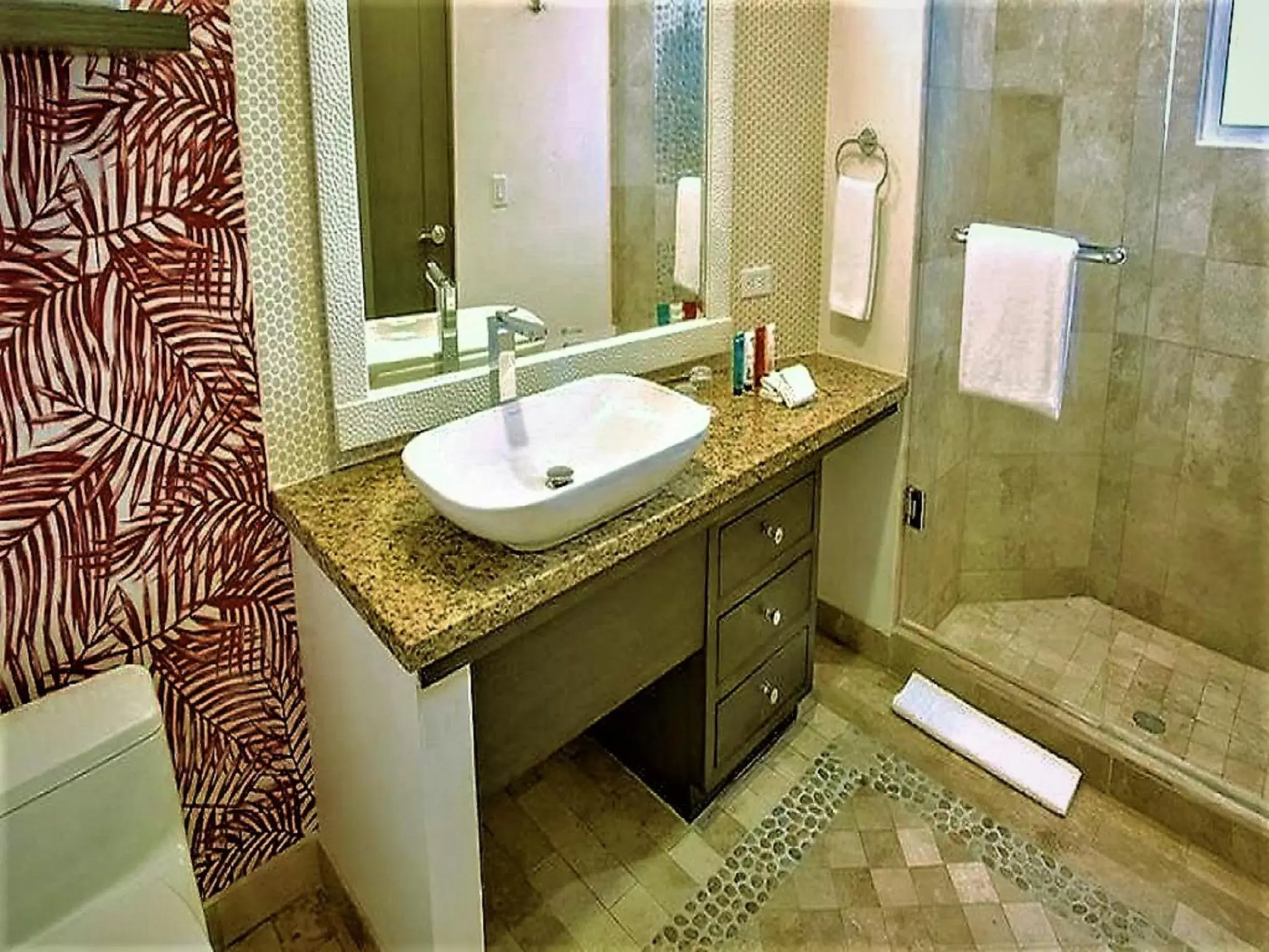 Bathroom in Corazón Cabo, a Noble House Resort