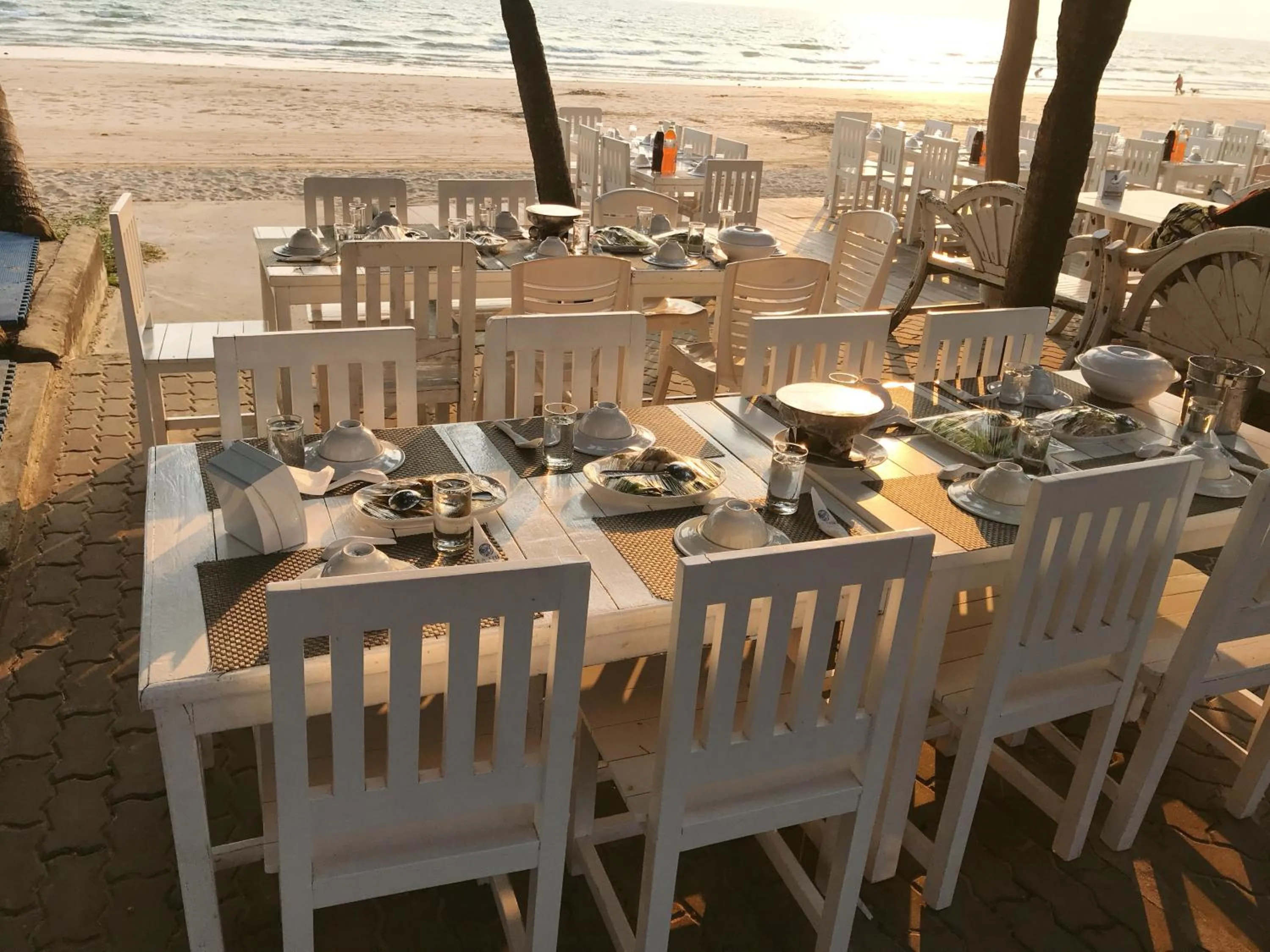 Restaurant/places to eat in Chaolao Tosang Beach Hotel