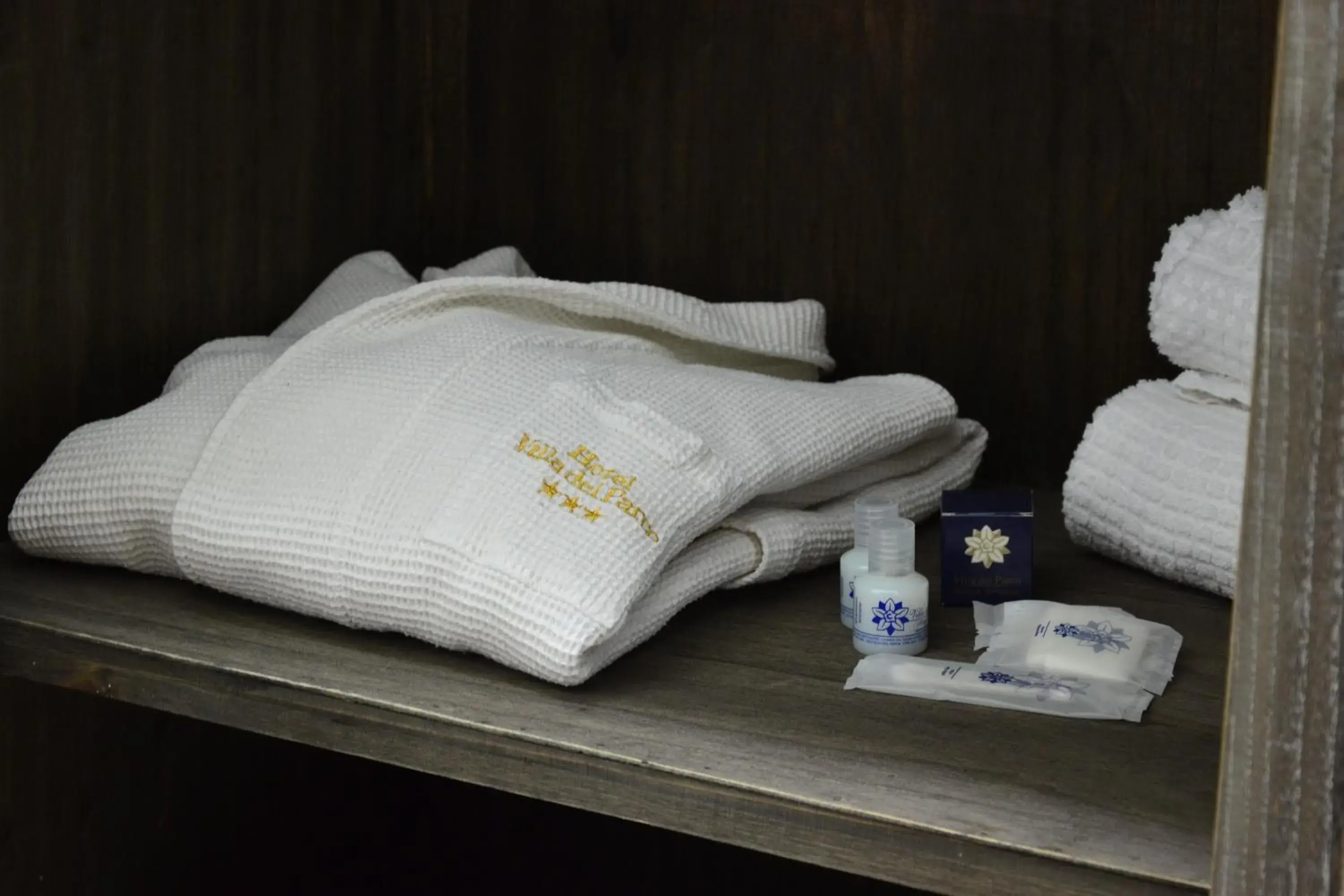 Decorative detail, Bed in Hotel Villa Del Parco