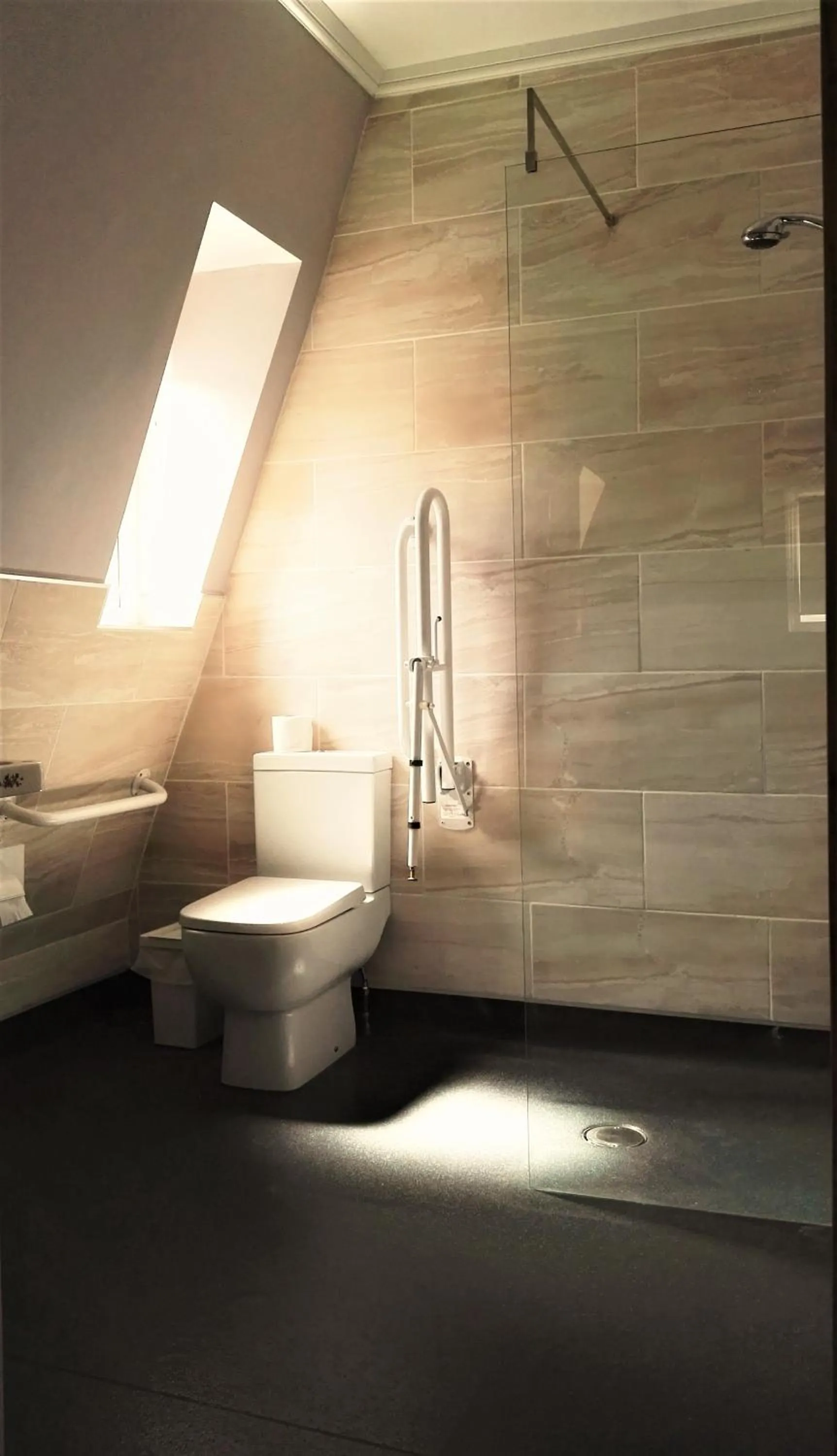 Bathroom in Dukes Folly Hotel