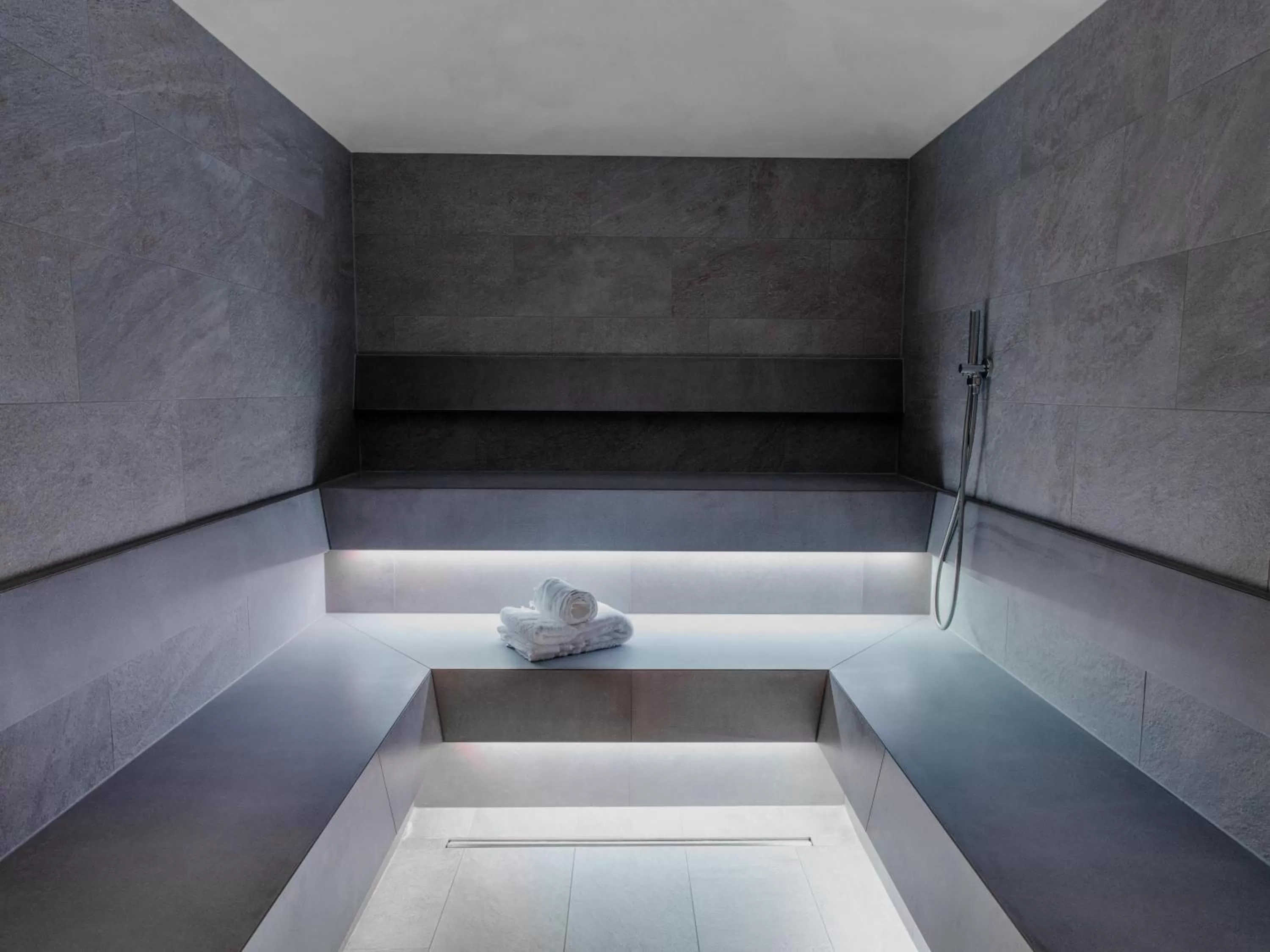 Steam room in BEAUSiTE Zermatt