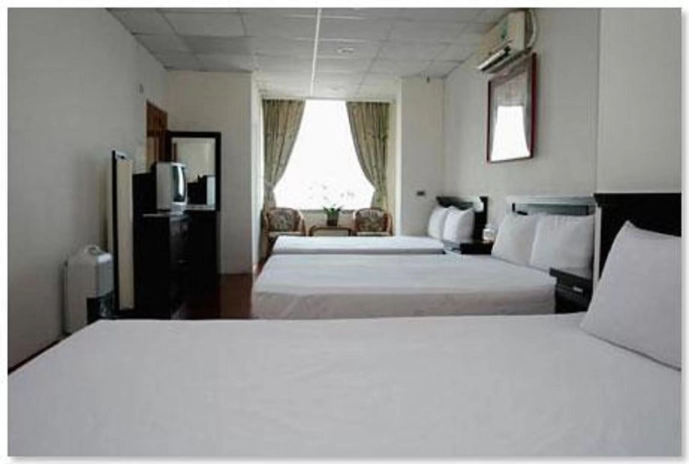 Photo of the whole room, Bed in Yuan-Yee Homestay