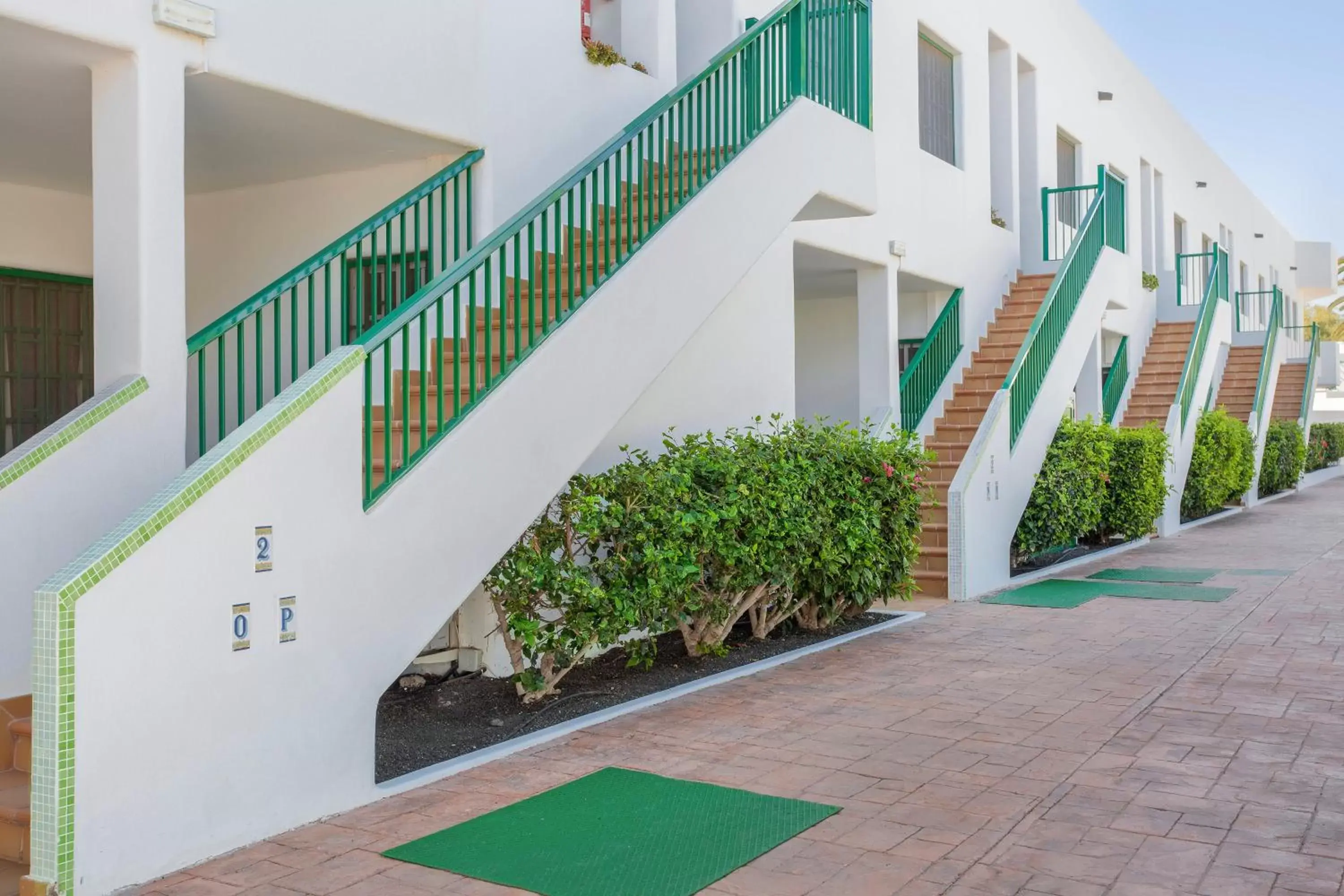 Facade/entrance, Property Building in Club del Carmen