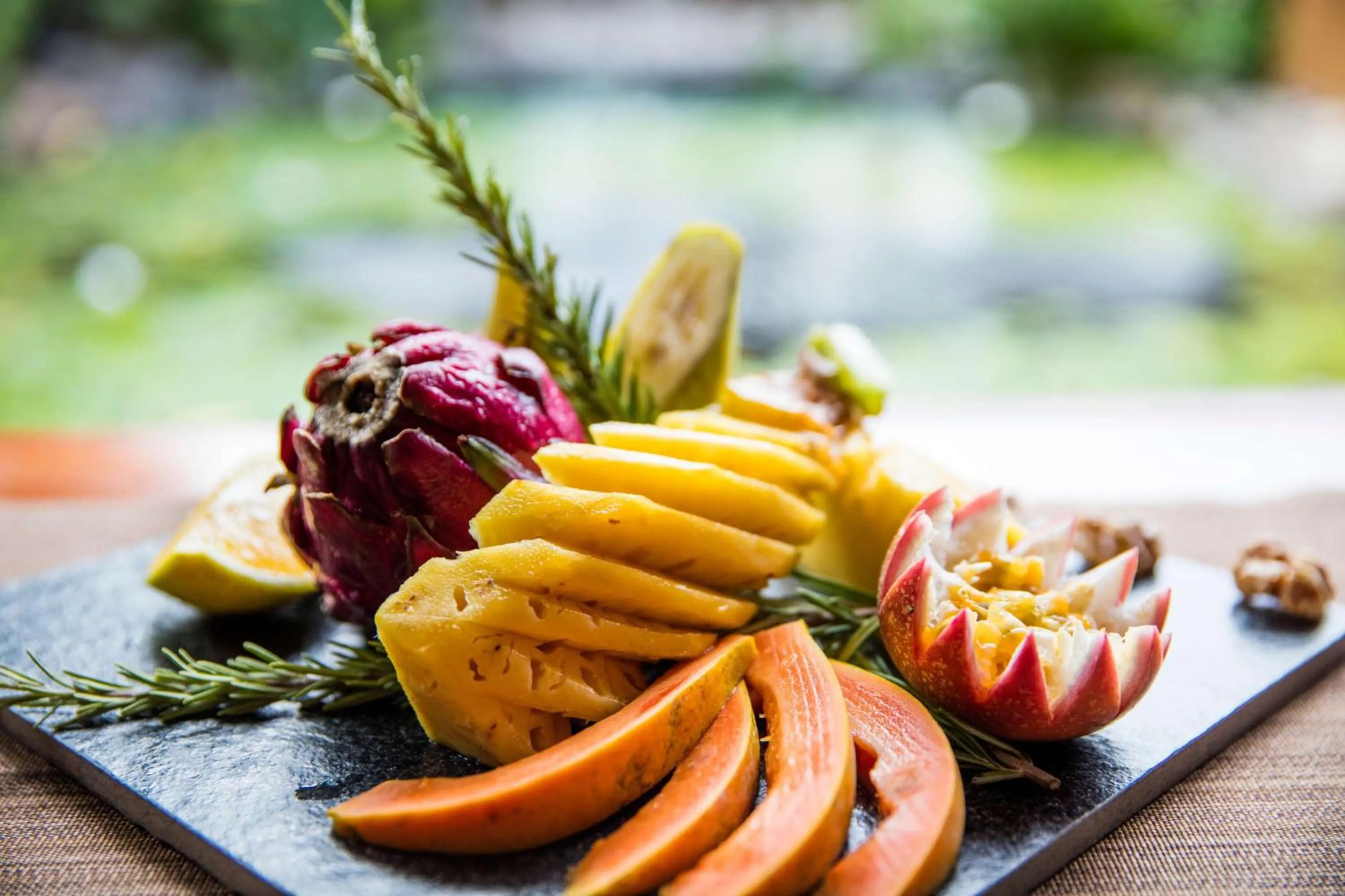 Restaurant/places to eat in Outrigger Fiji Beach Resort