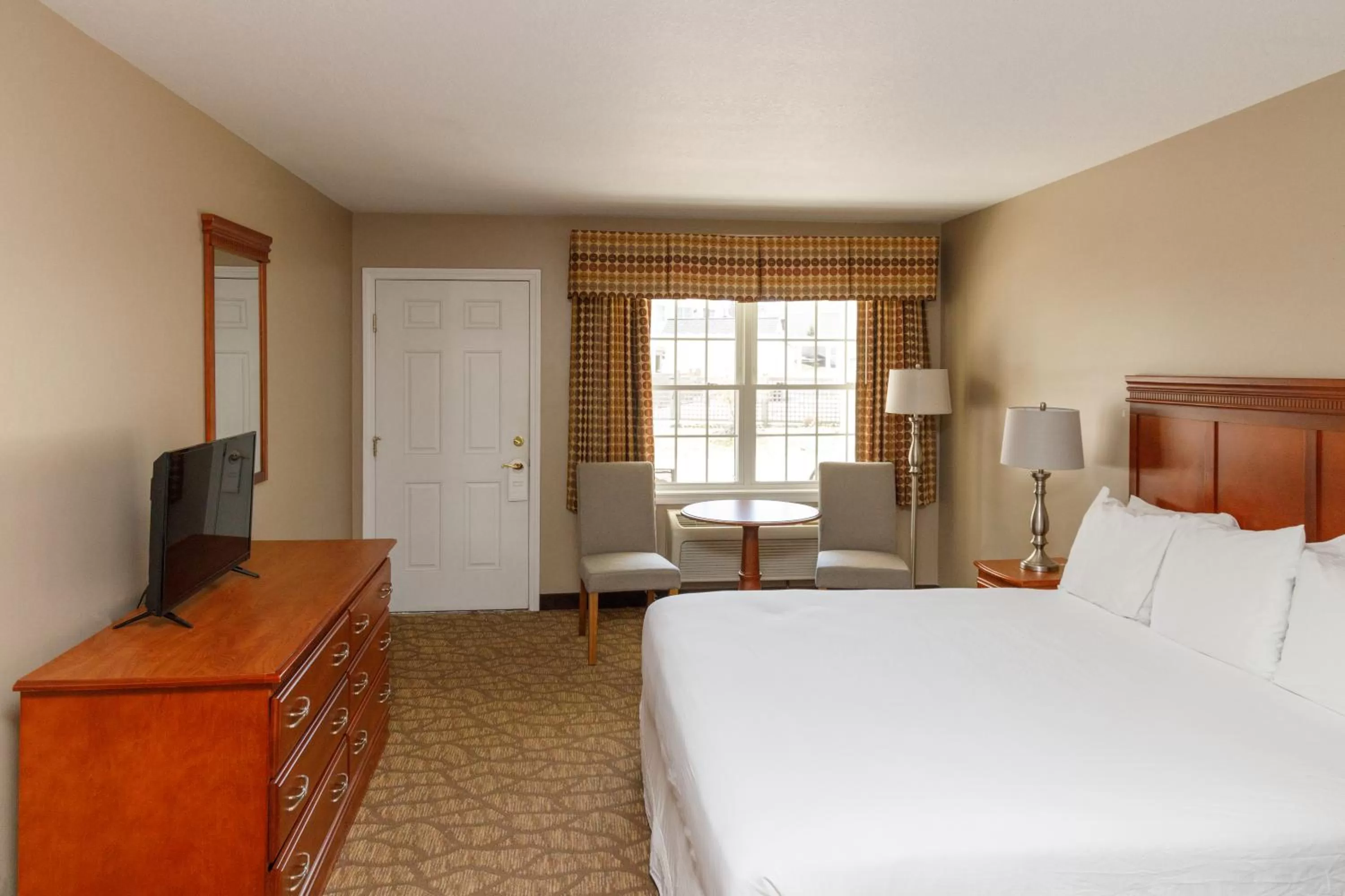 Bedroom in Admiral's Inn Resort