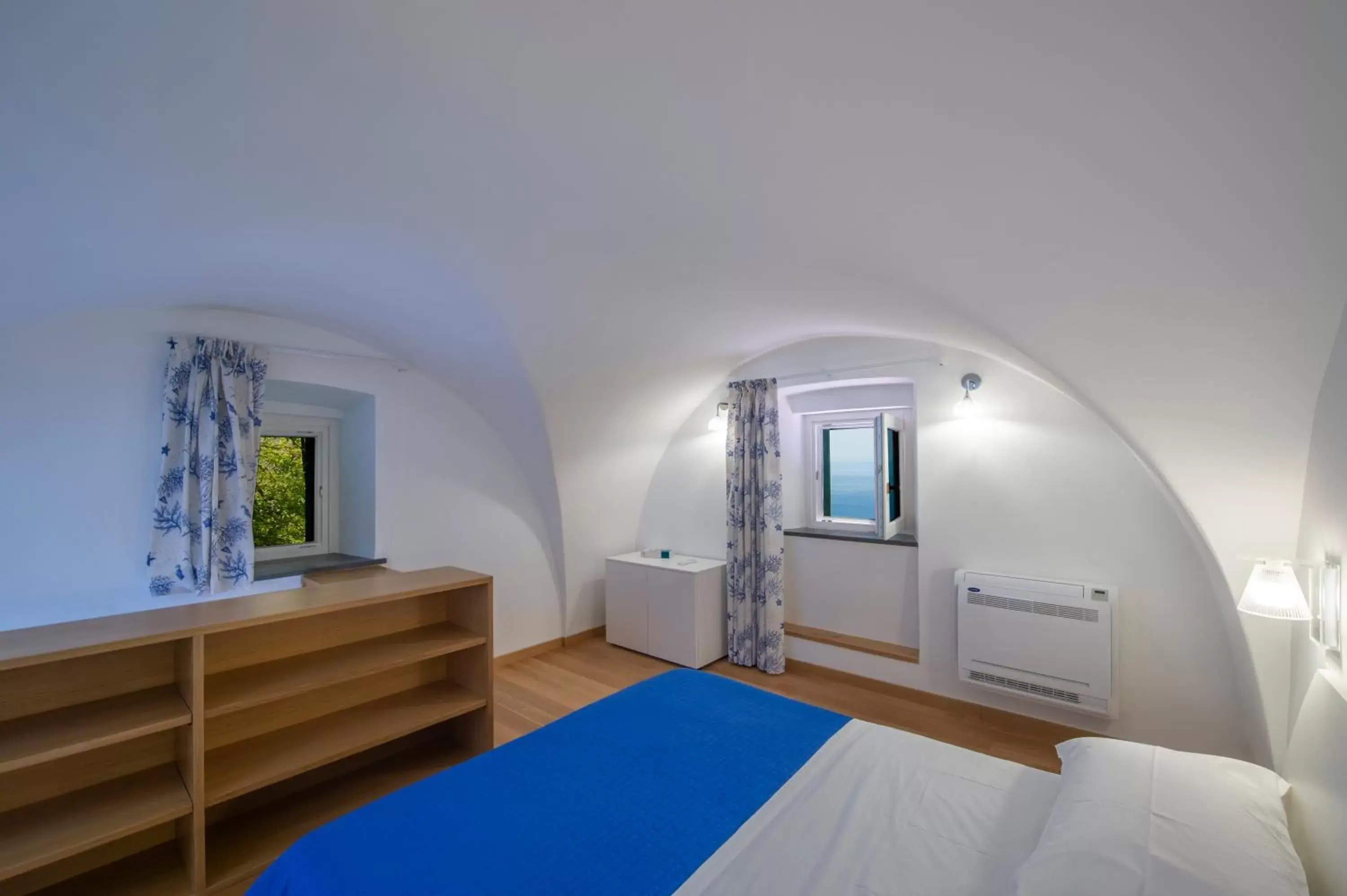 Bedroom, Bed in Villa Foglia Amalfi