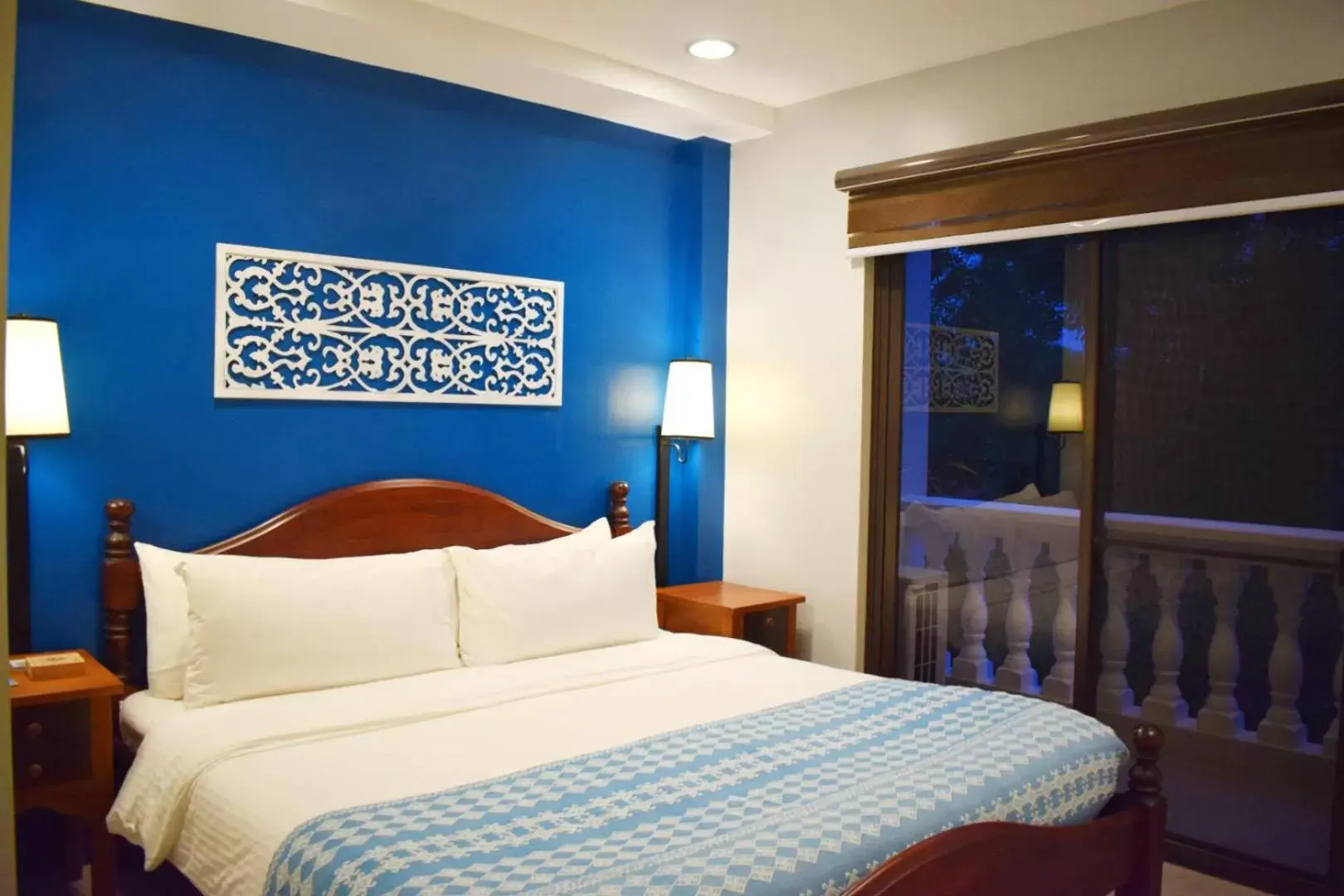 Superior Triple Room in Paradores de Vigan Superior Triple Room in Paradores de Vigan