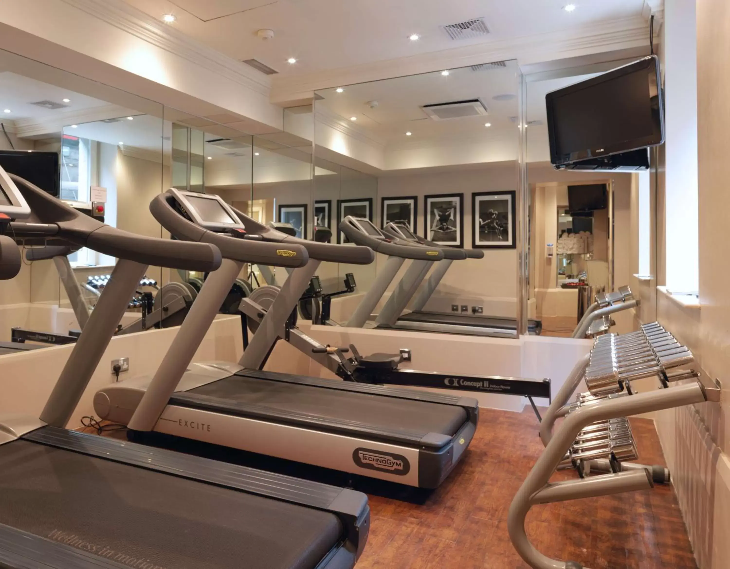 Activities, Fitness Center/Facilities in Radisson Blu Edwardian Kenilworth Hotel, London