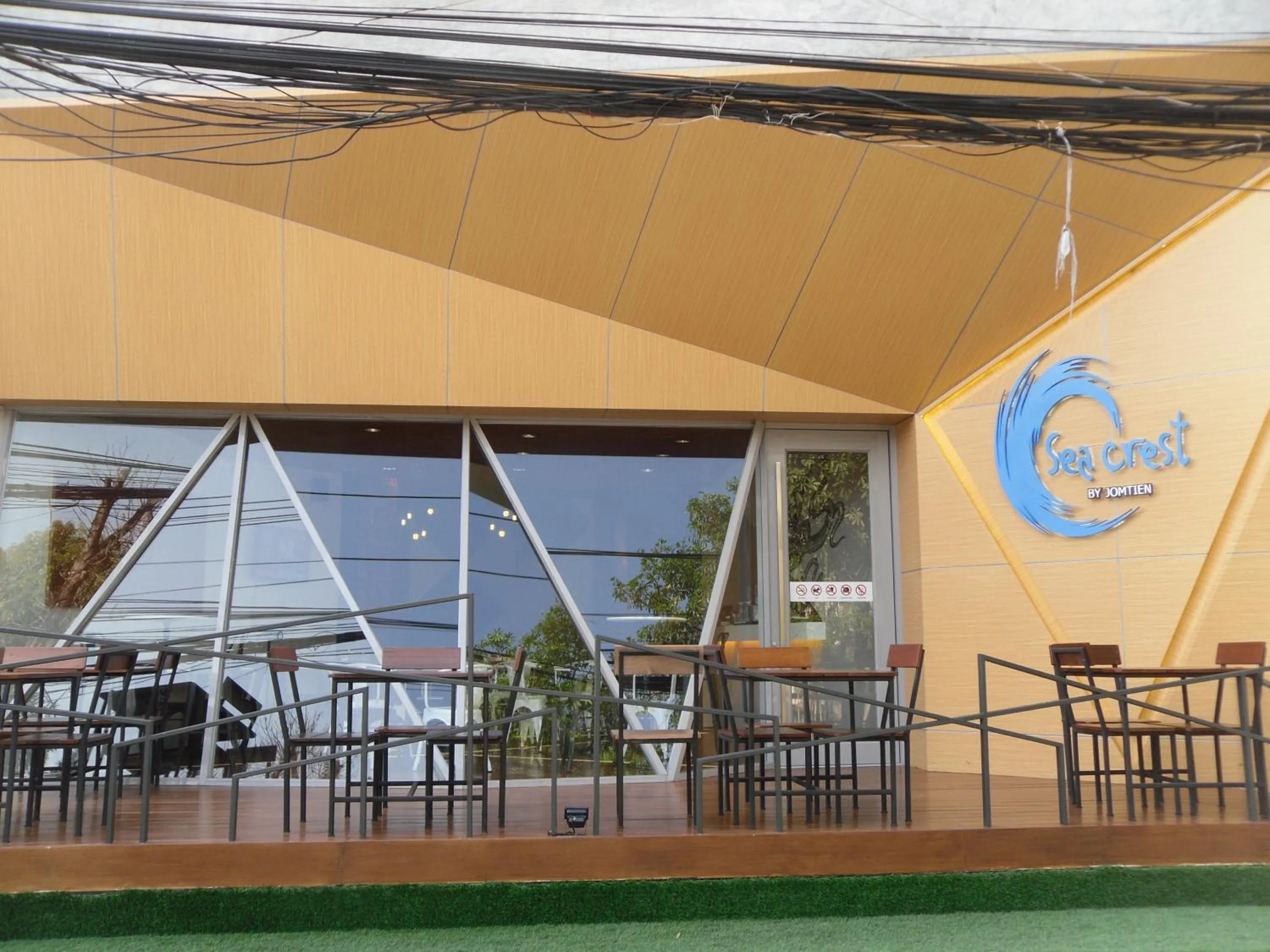 Facade/entrance in Sea Crest by Jomtien