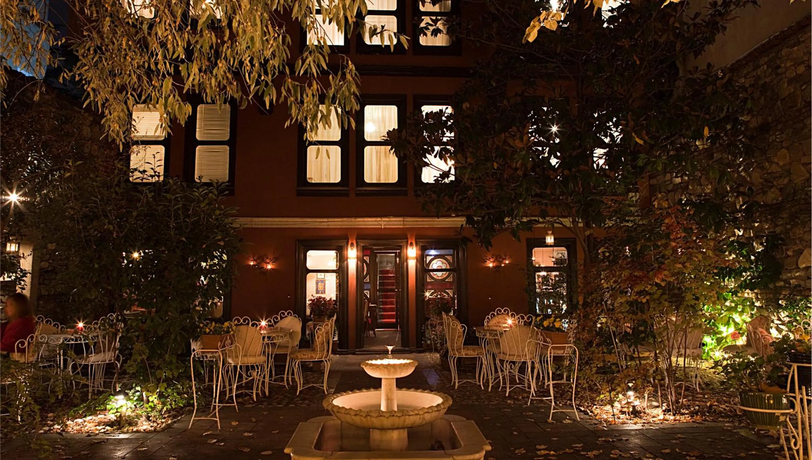 Garden in Kitapevi Hotel