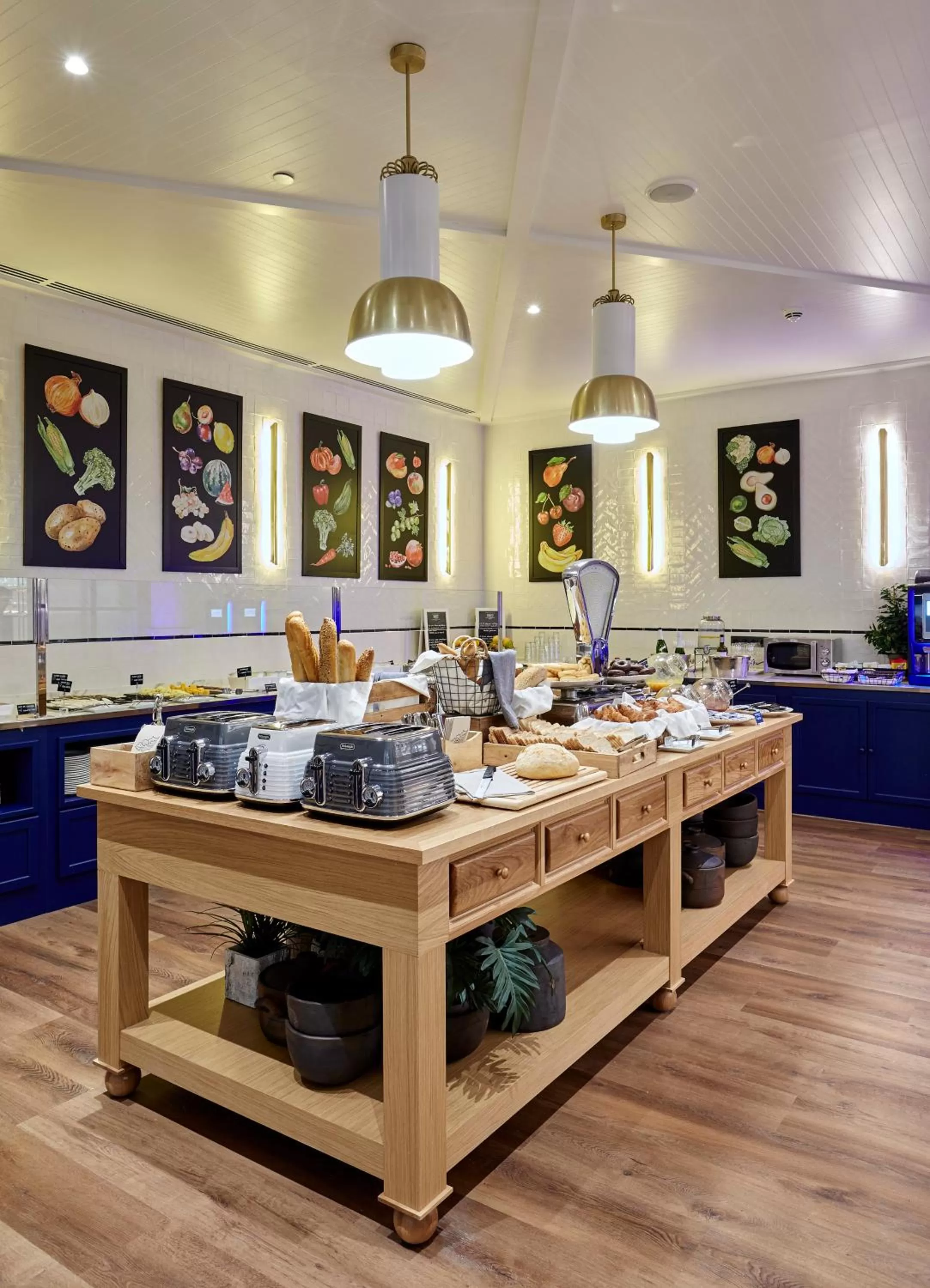 Spring in Radisson Blu 1882 Hotel, Barcelona Sagrada Familia