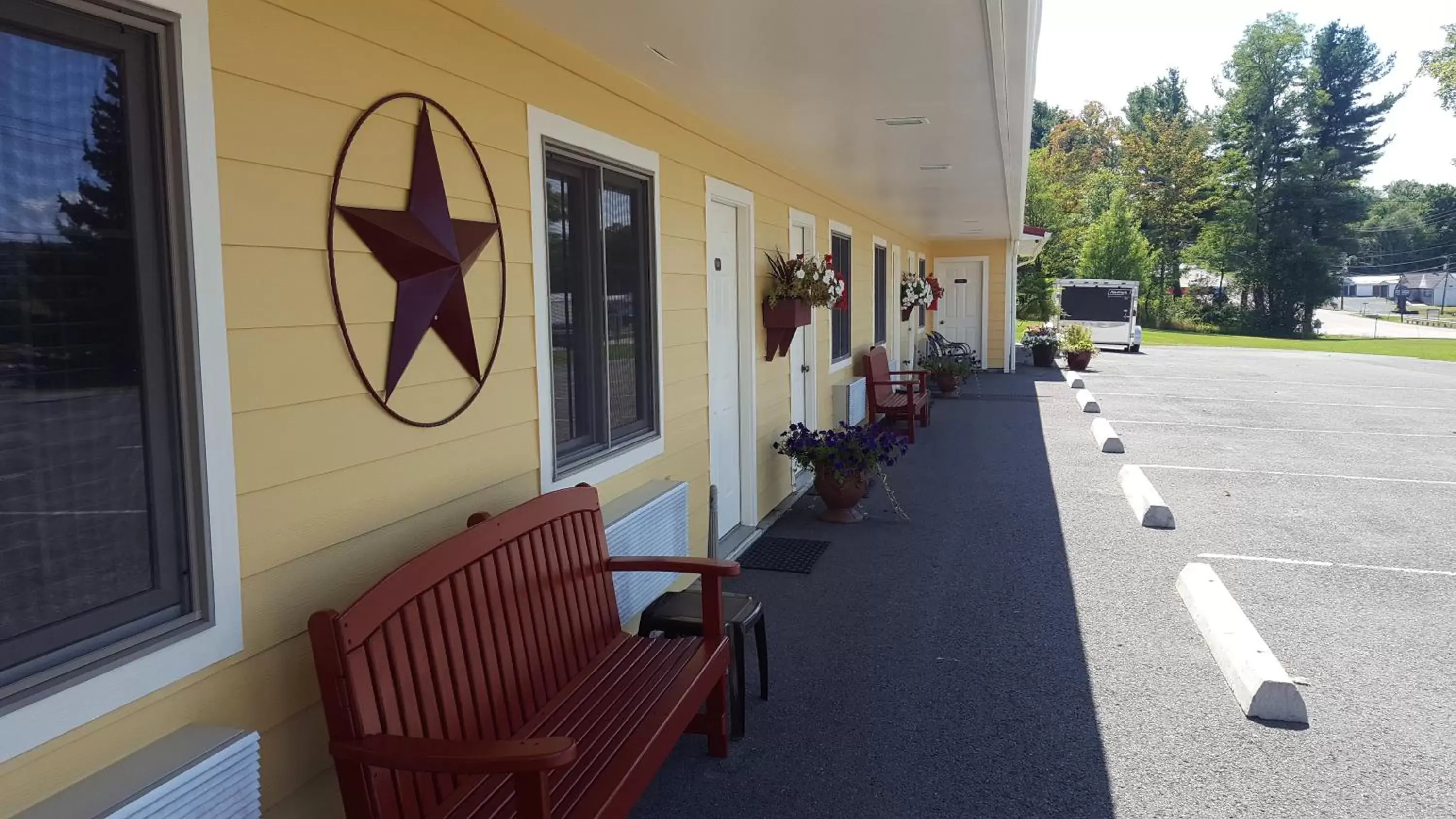 Property building in The Garrett Inn