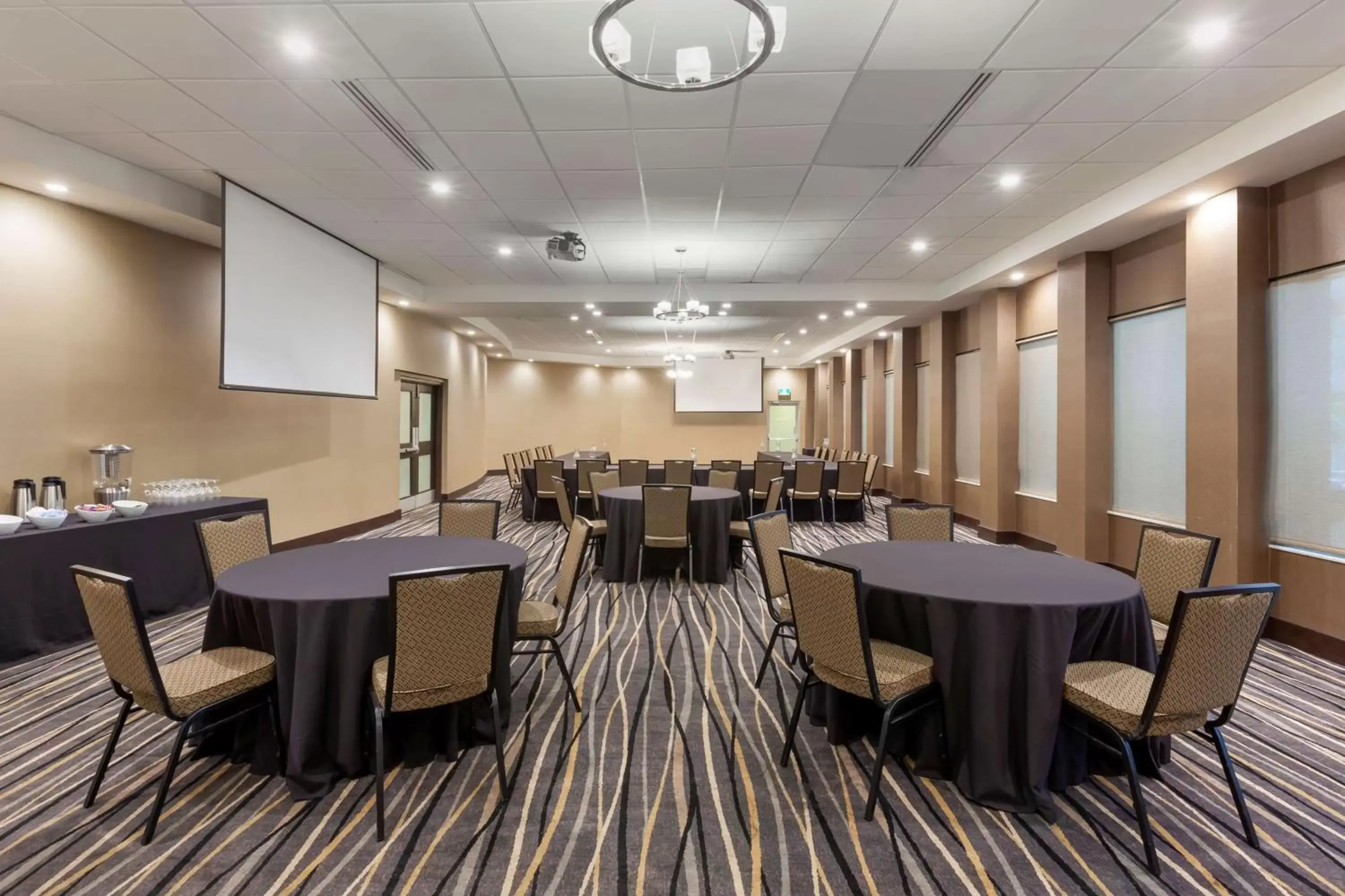 Meeting/conference room in Best Western Plus Leamington Hotel & Conference Centre