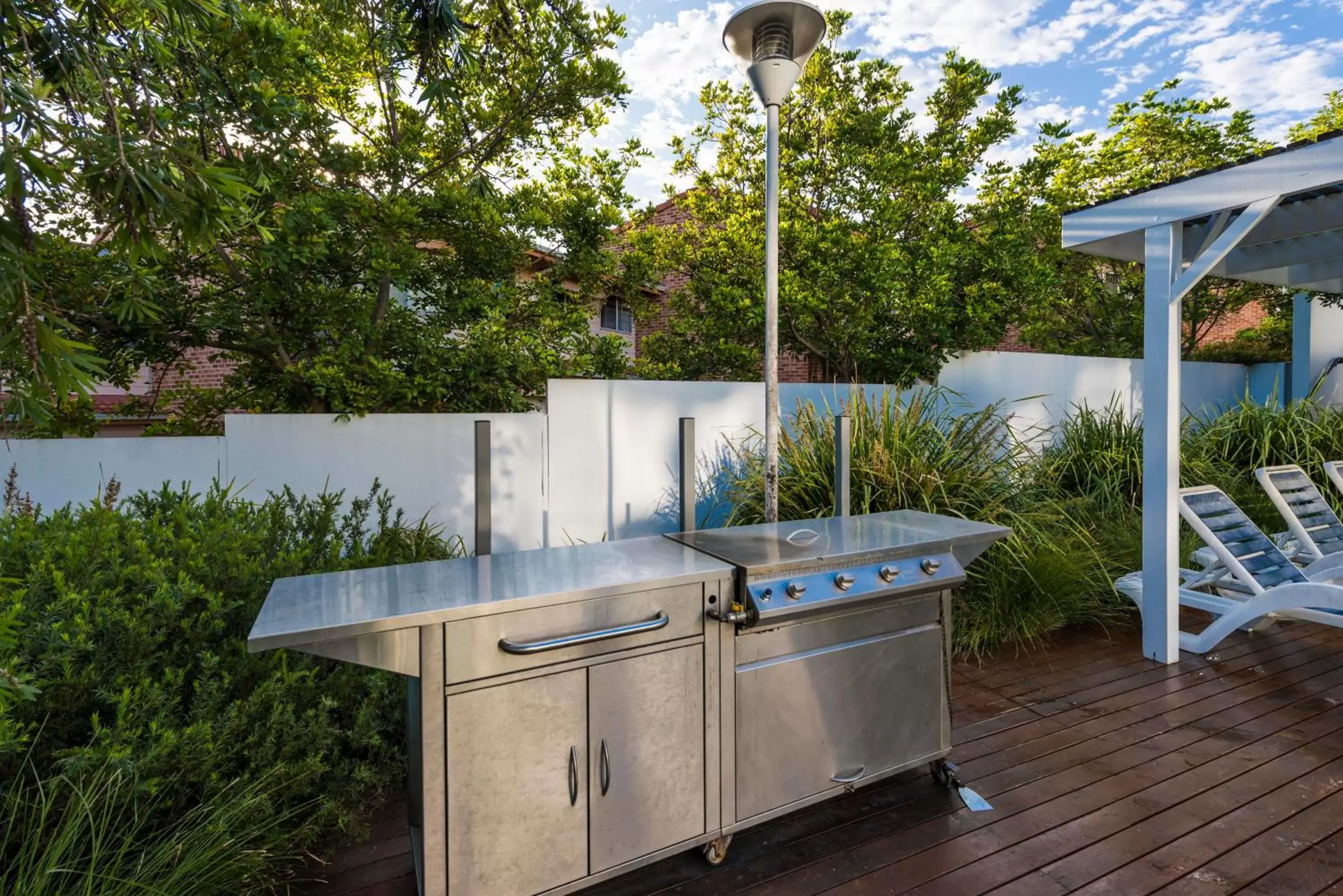 BBQ Facilities in Oaks Nelson Bay Lure Suites