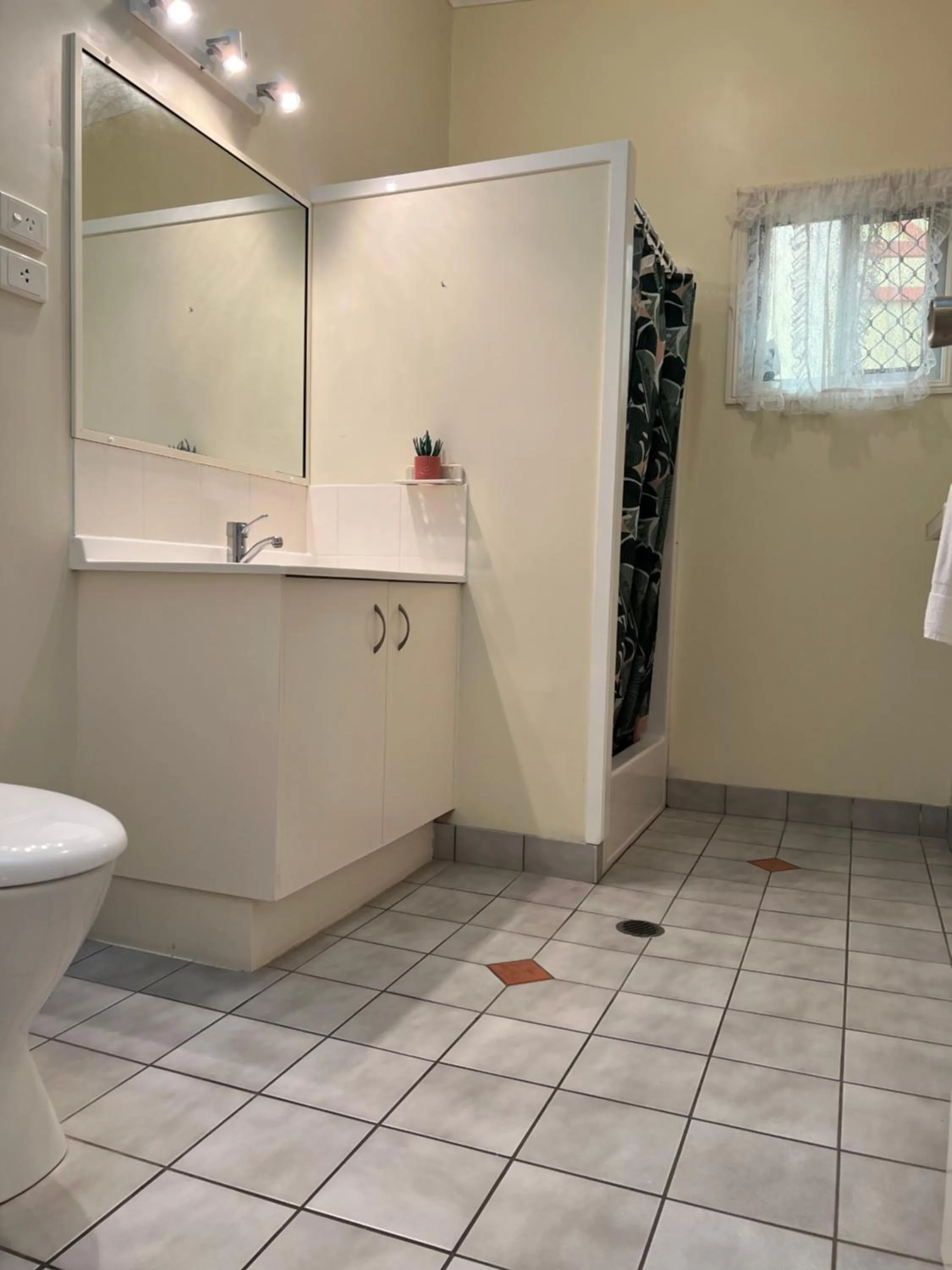 Shower in Colonial Village Resort