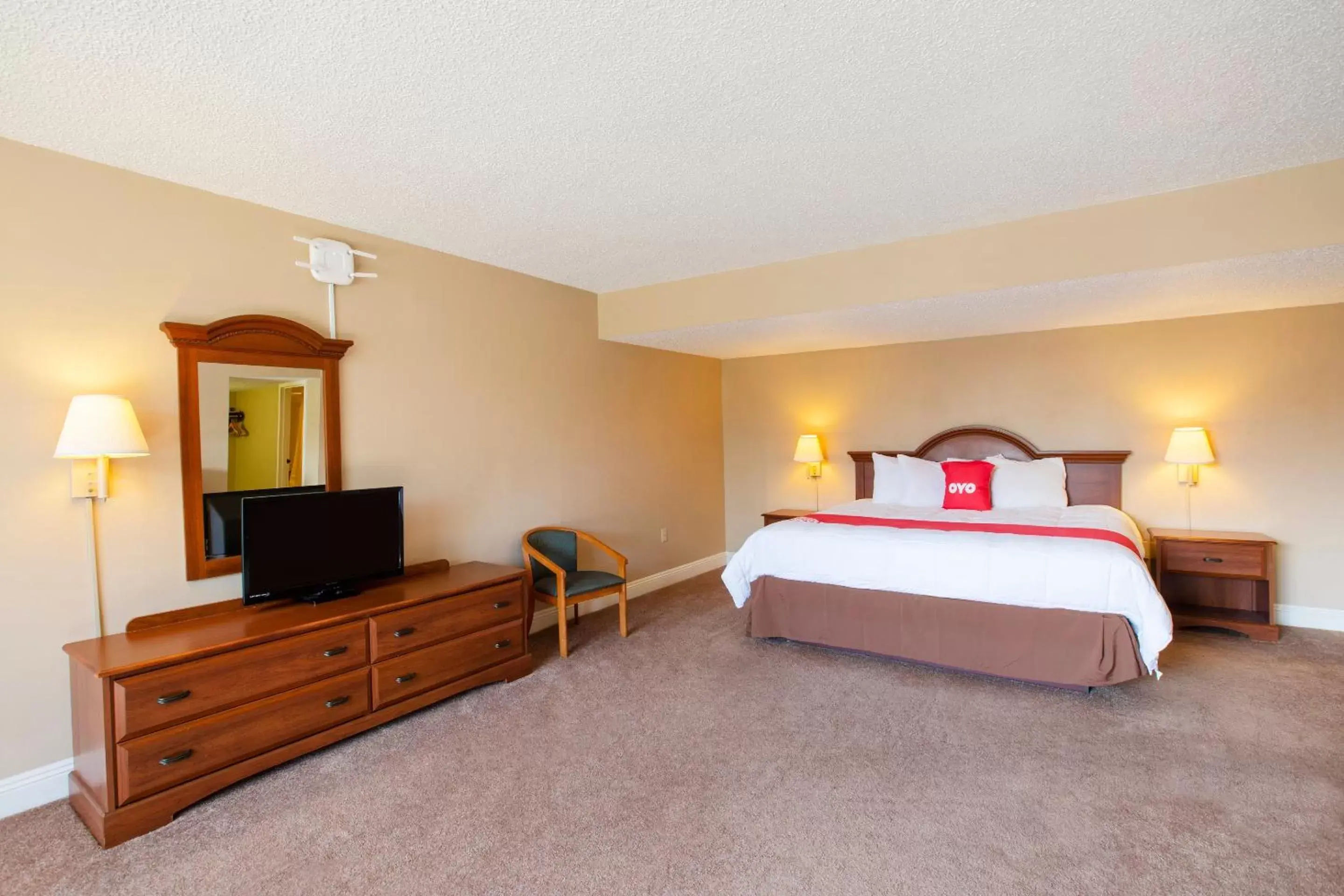 Bedroom, Bed in OYO Hotel Port Allen LA I-10 West