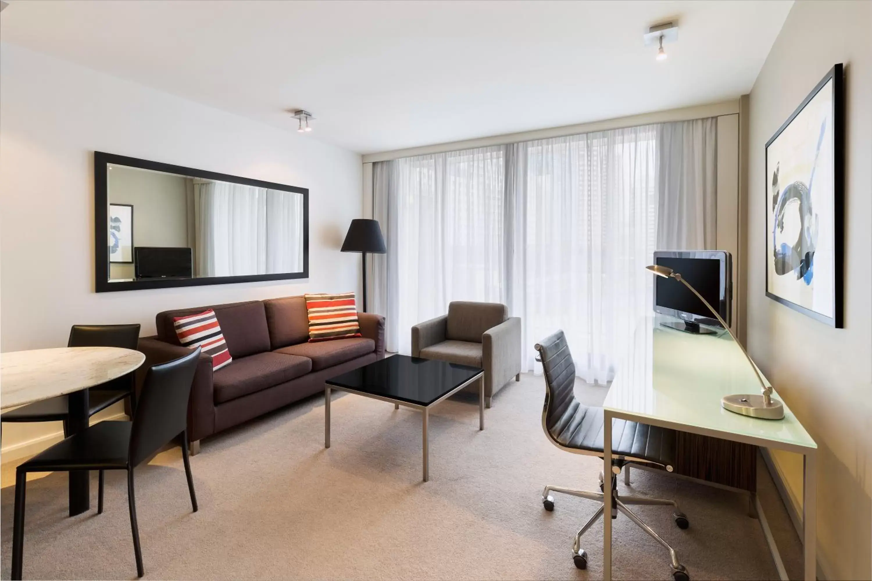 Seating Area in Adina Apartment Hotel Sydney, Darling Harbour