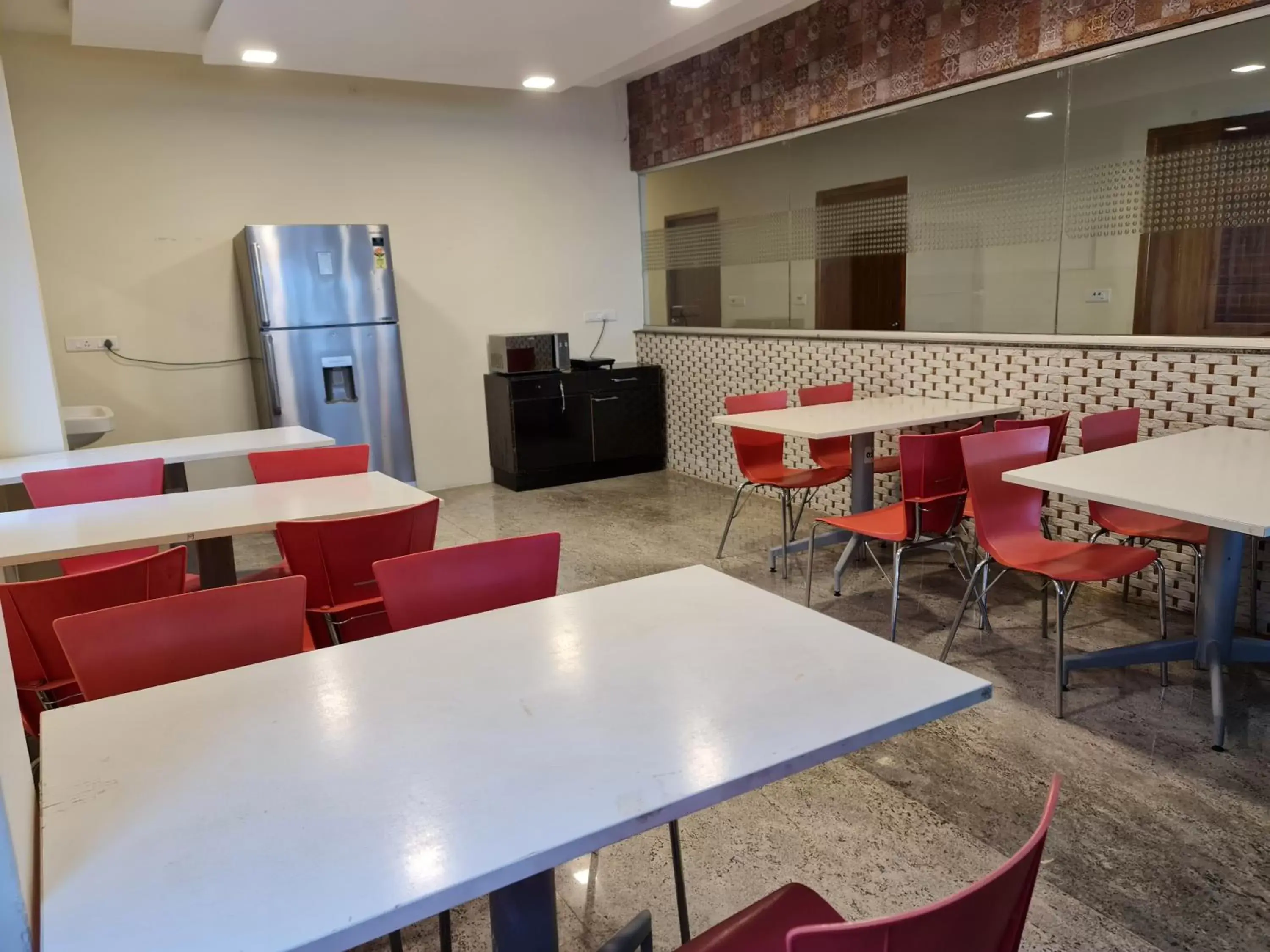 Restaurant/places to eat in Vijay Shree Inn Restaurant/places to eat in Vijay Shree Inn